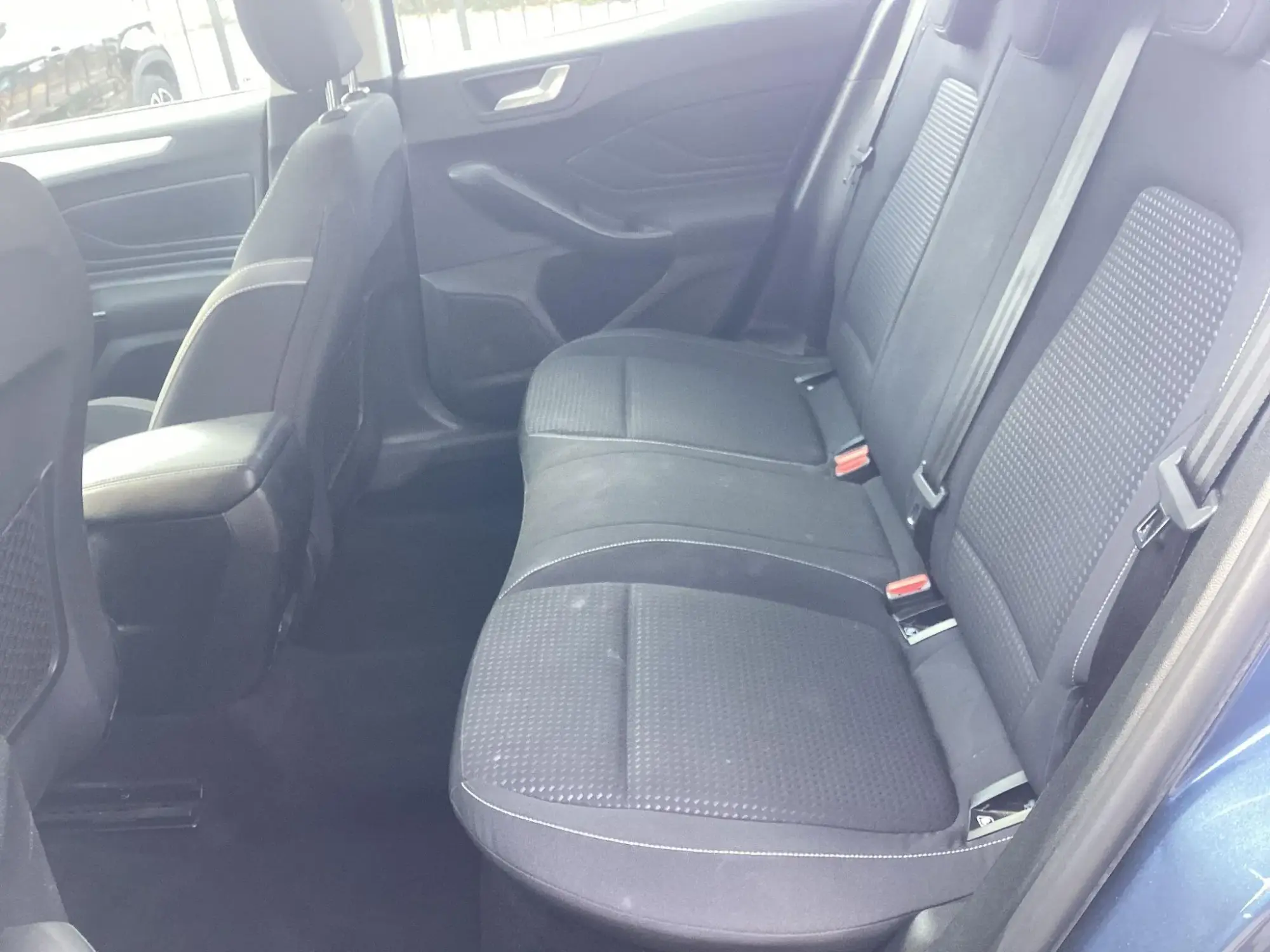 Ford Focus Image 11