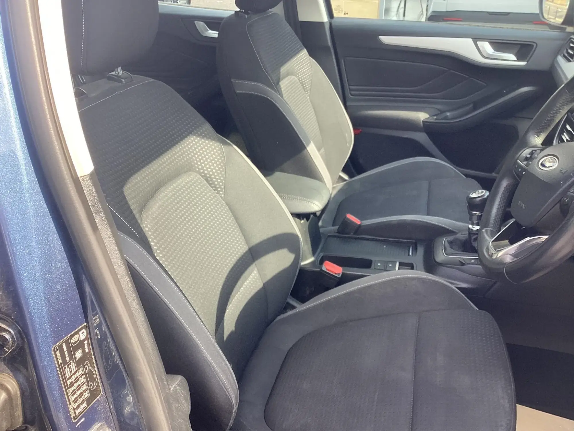 Ford Focus Image 15