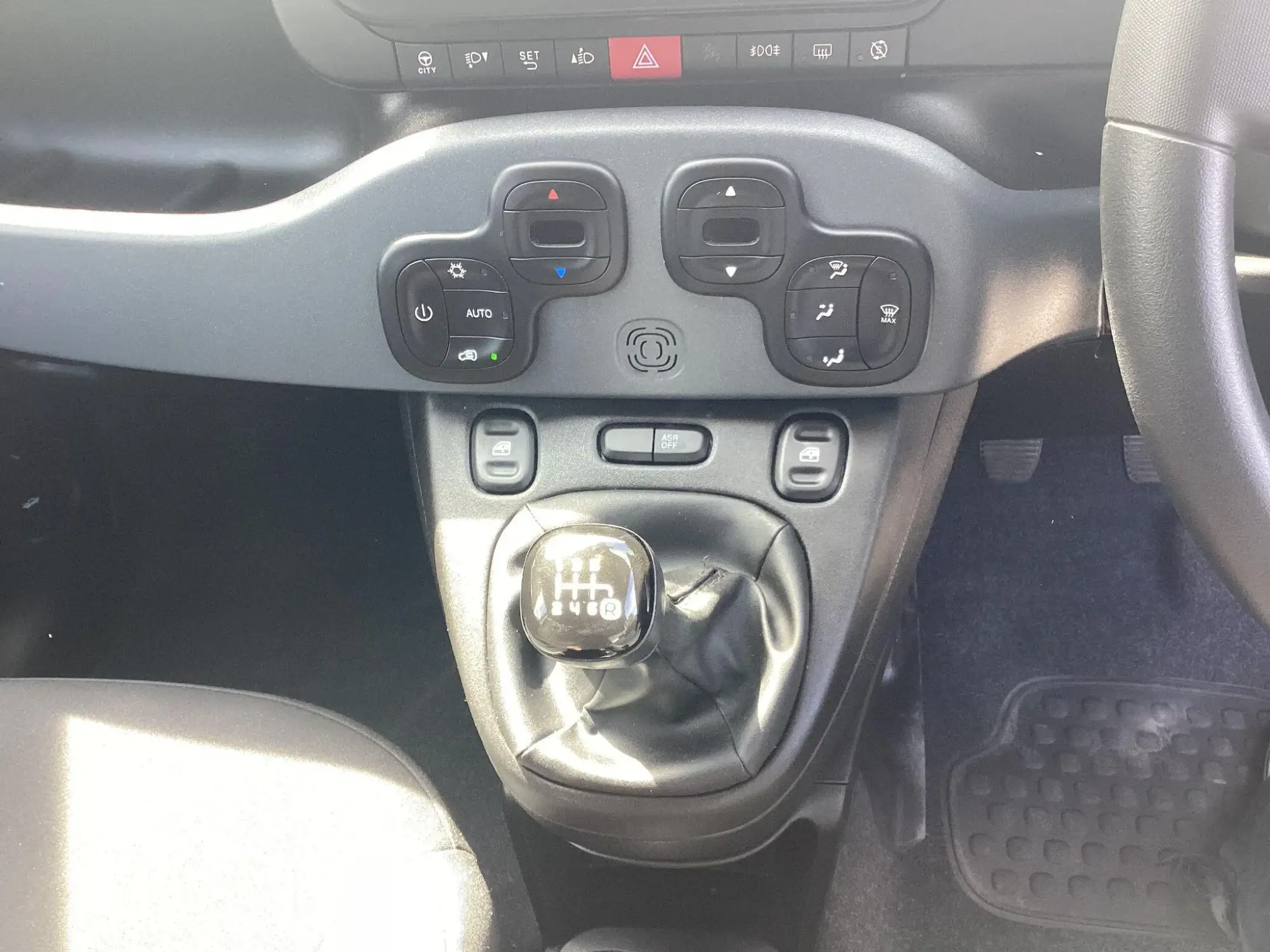 Fiat Panda Hybrid Image 17