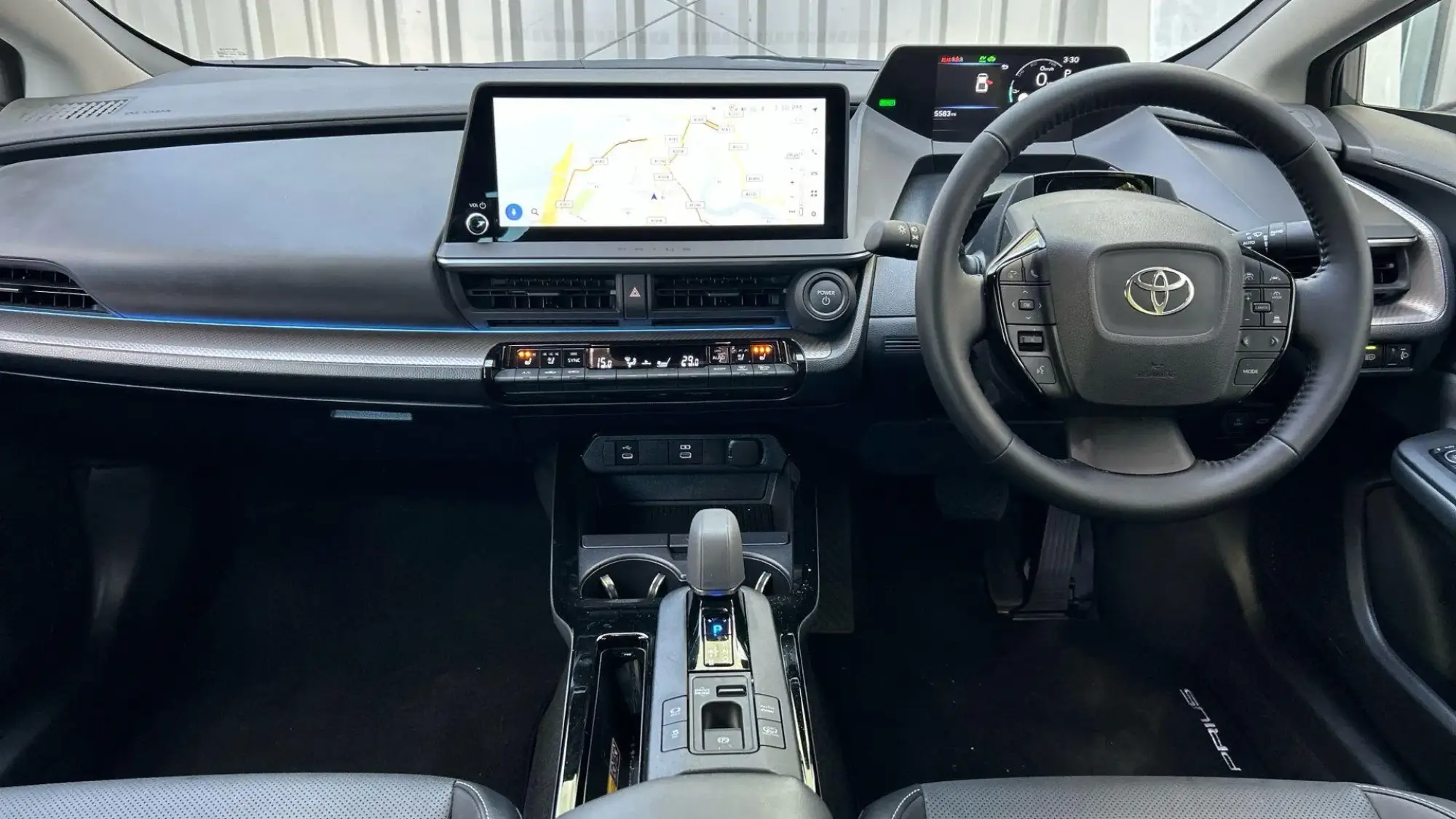 Toyota Prius Plug-in Hybrid Image 8 Toyota Prius Plug-in Hybrid Image 8