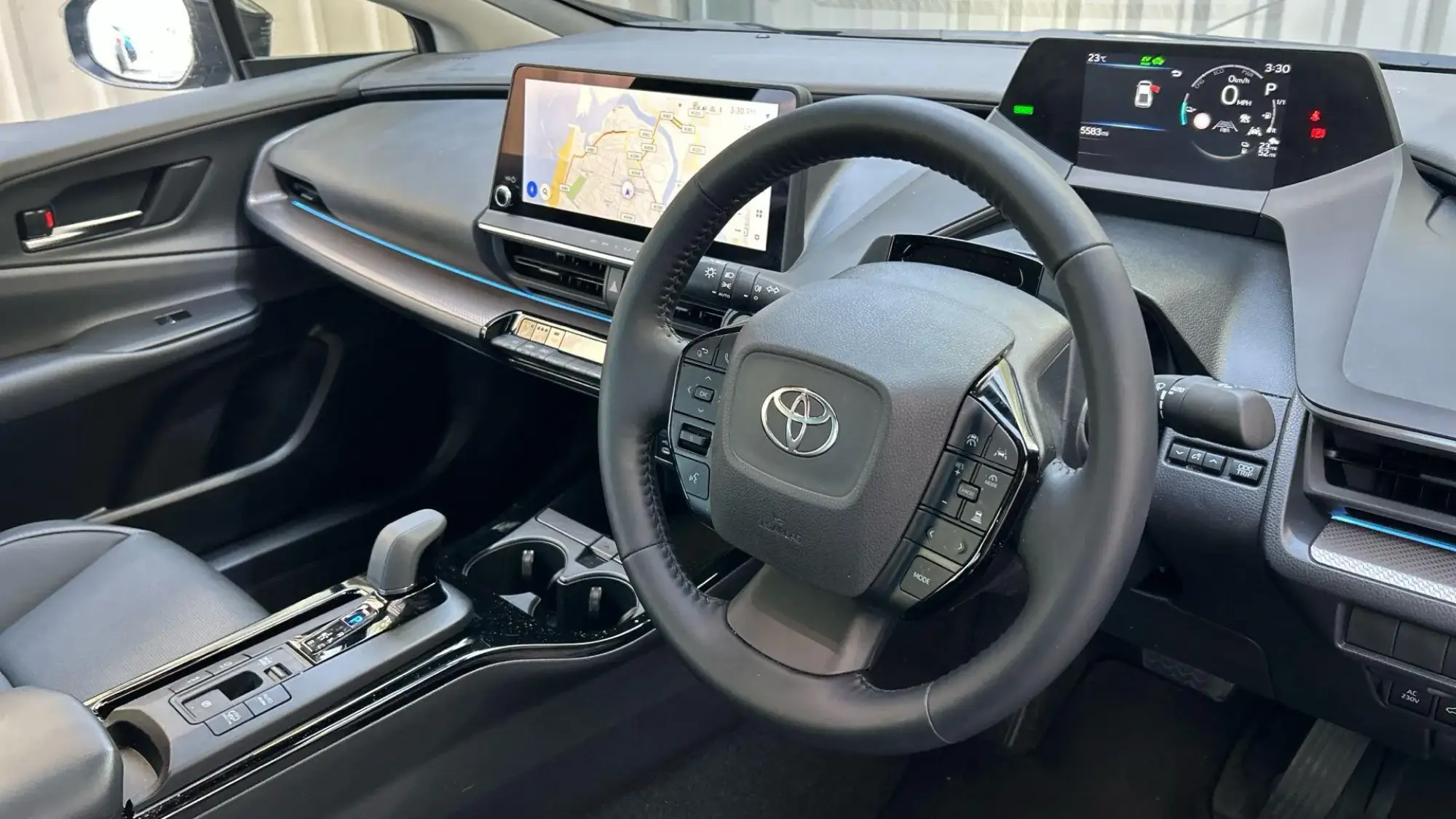 Toyota Prius Plug-in Hybrid Image 9 Toyota Prius Plug-in Hybrid Image 9