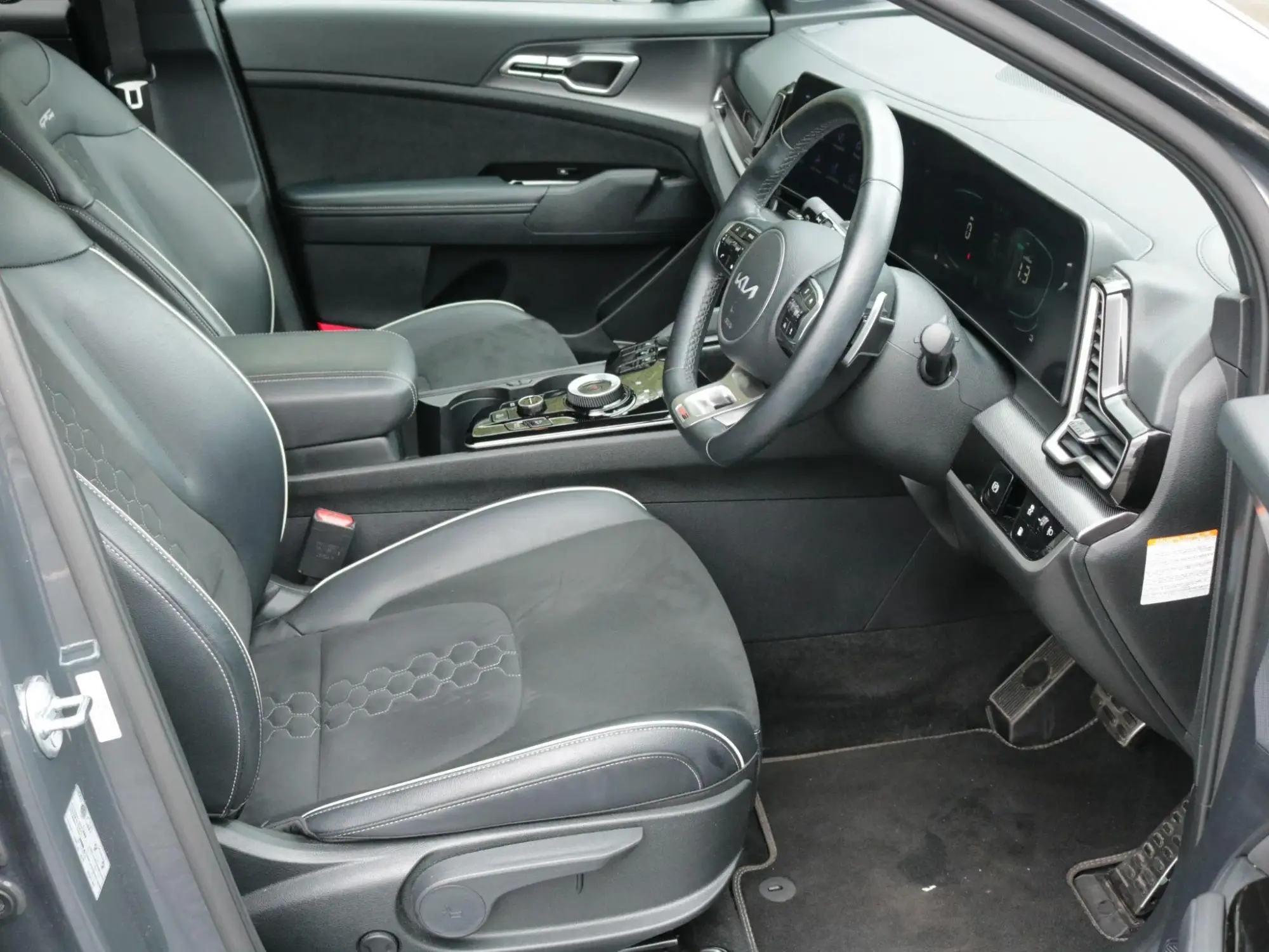 Kia Sportage Plug-In Hybrid Image 12 Kia Sportage Plug-In Hybrid Image 12