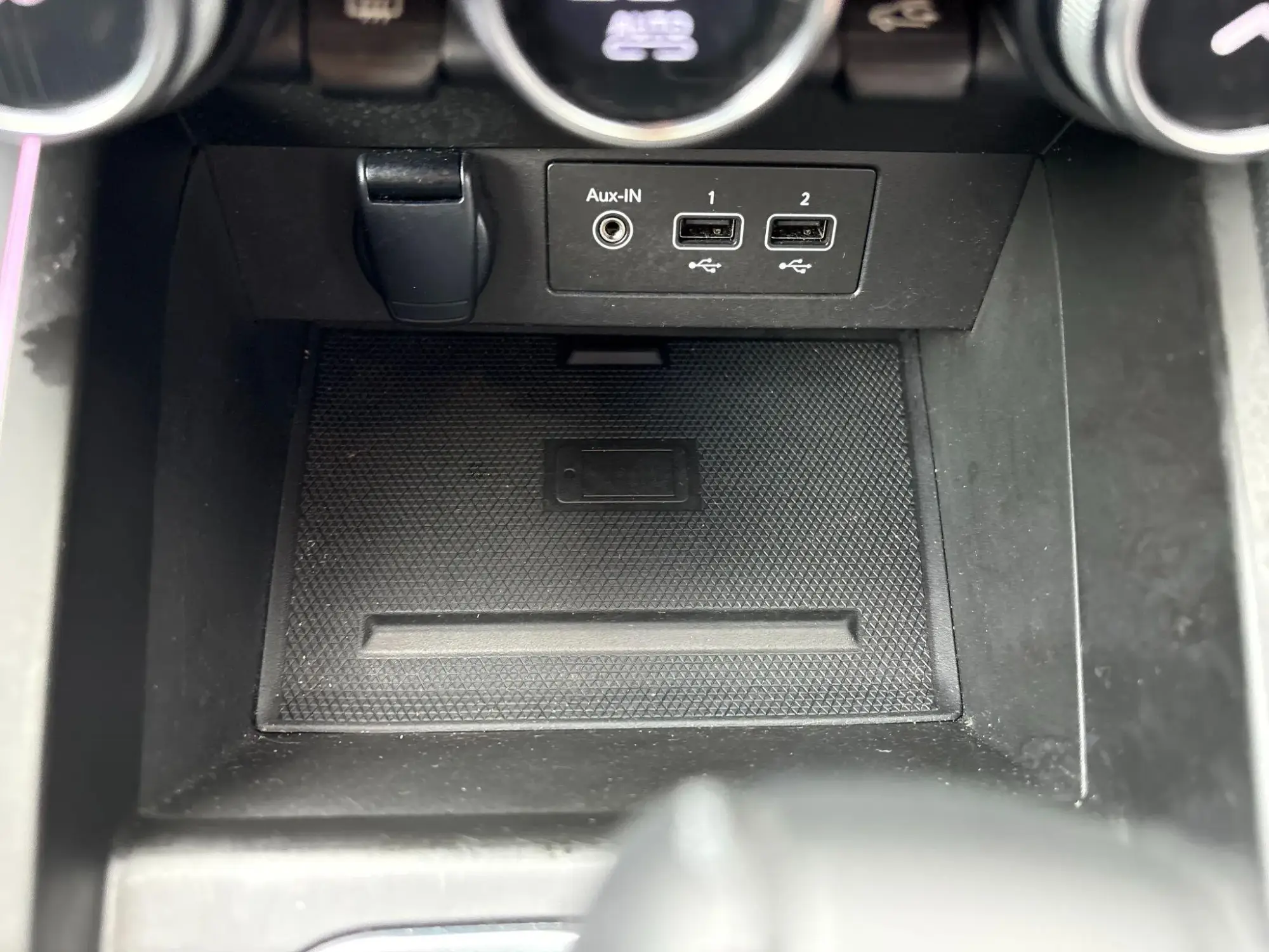 Renault Clio E-Tech Image 19 Renault Clio E-Tech Image 19