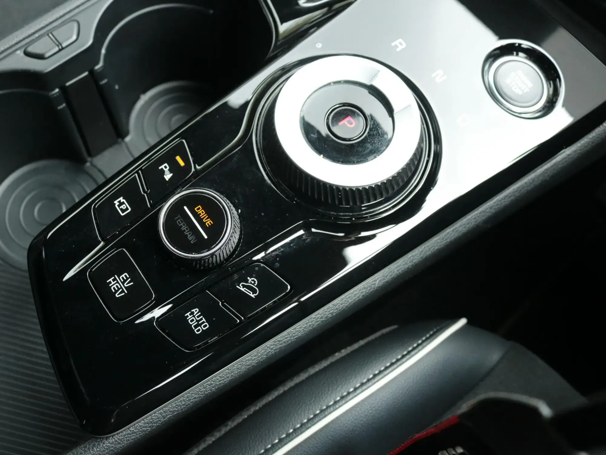 Kia Sportage Plug-In Hybrid Image 24 Kia Sportage Plug-In Hybrid Image 24