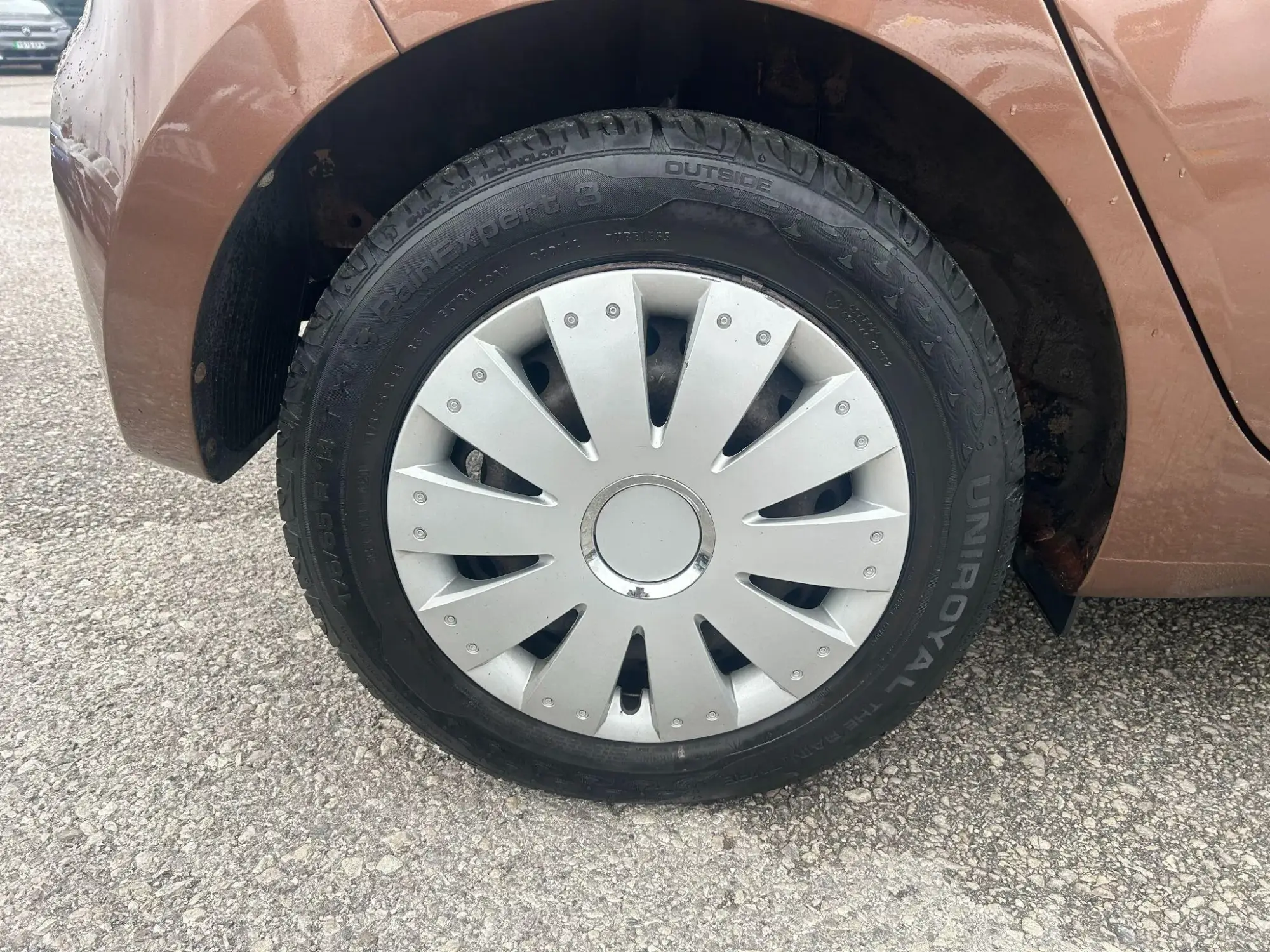 Hyundai i10 Image 10