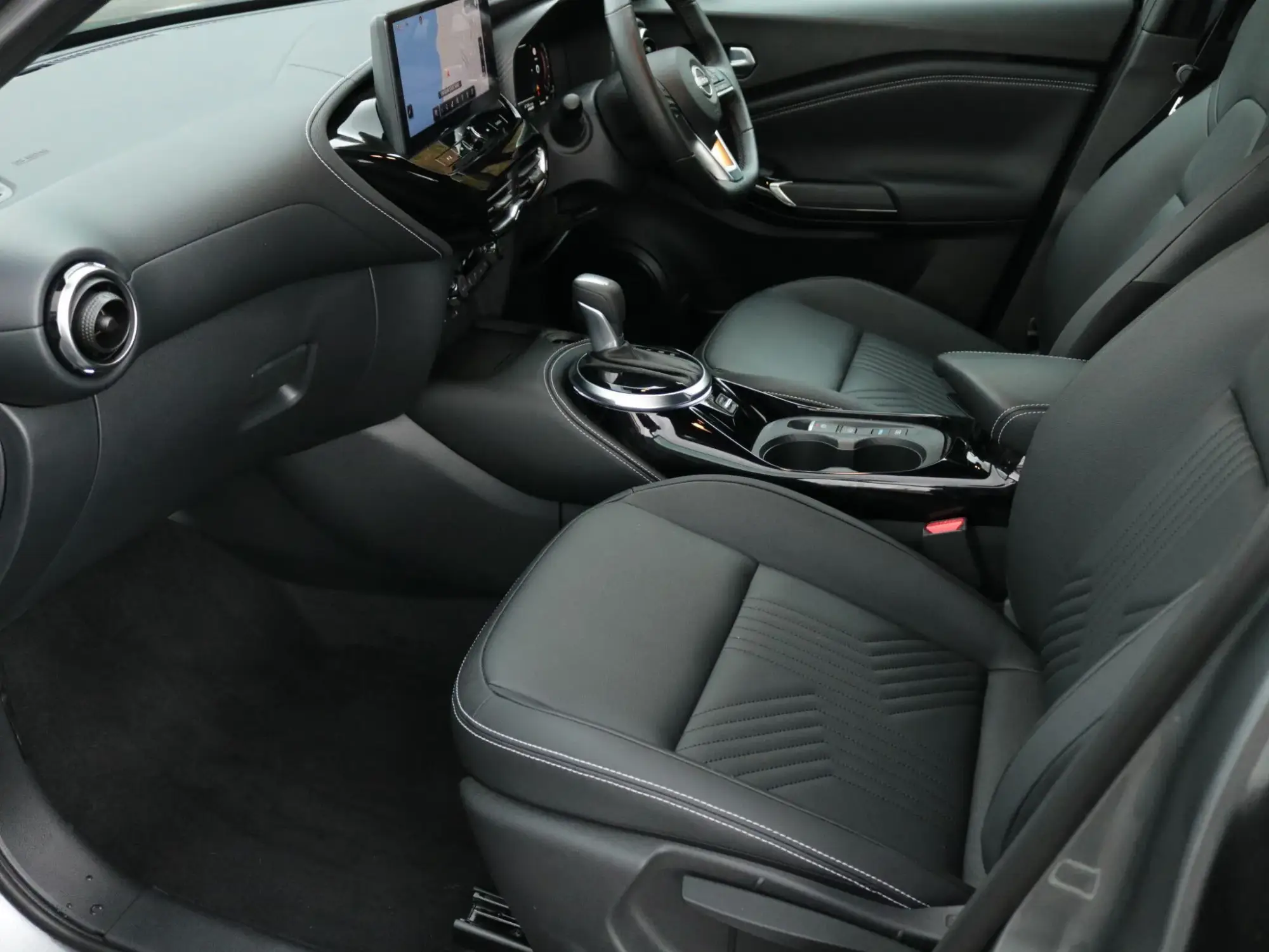 Nissan Juke Hybrid Image 15 Nissan Juke Hybrid Image 15