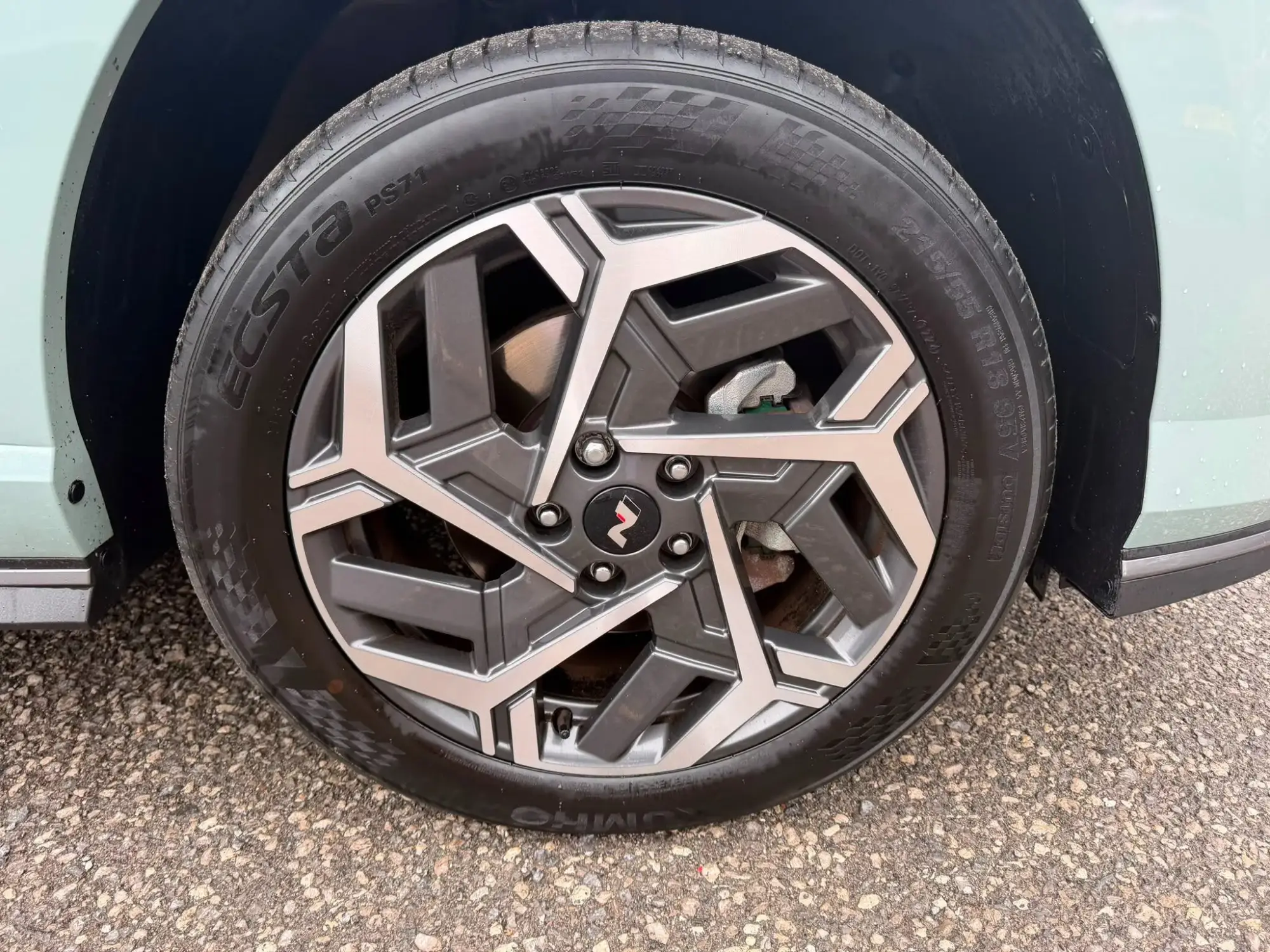 Hyundai KONA Image 11