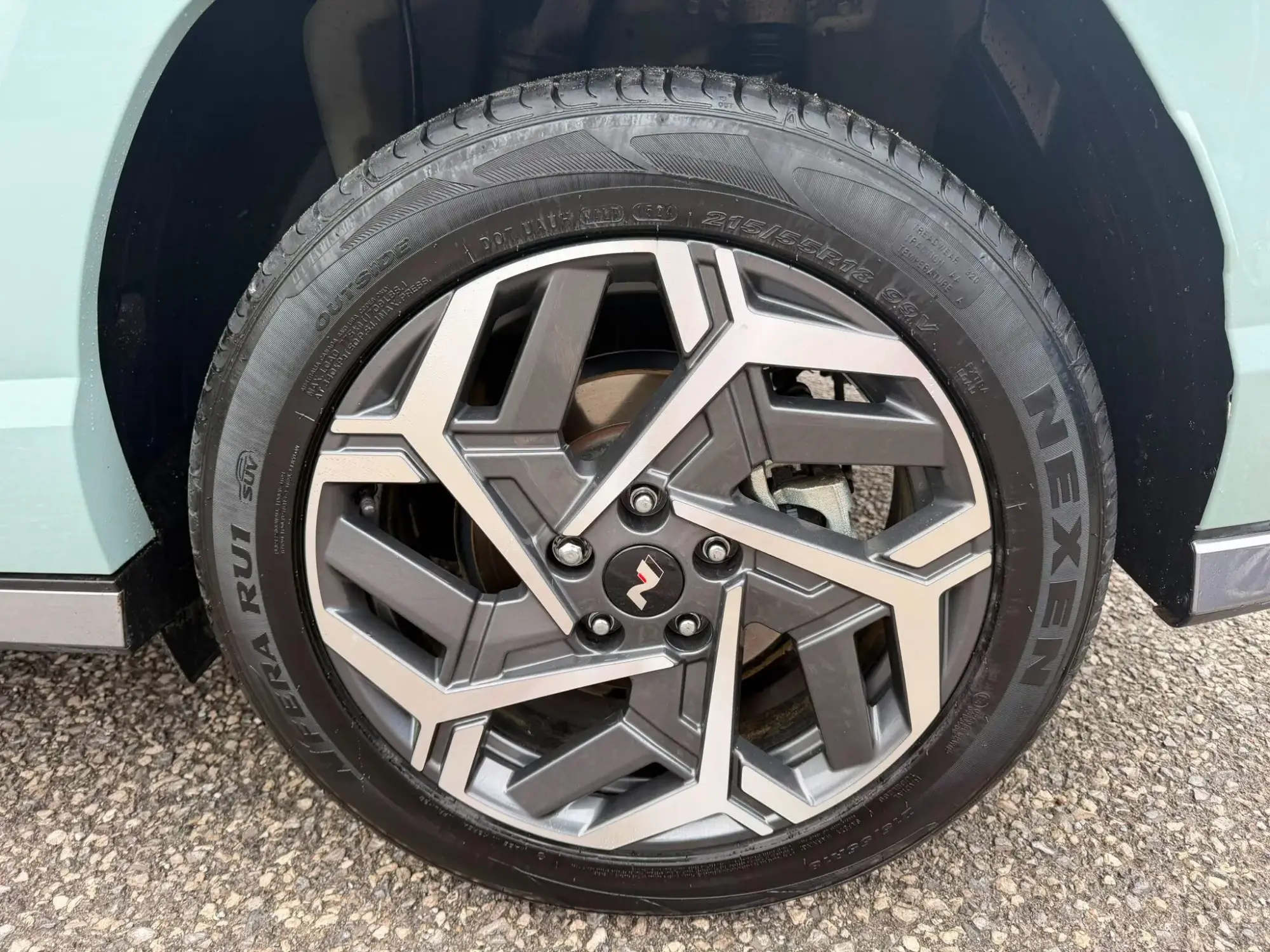 Hyundai KONA Image 13