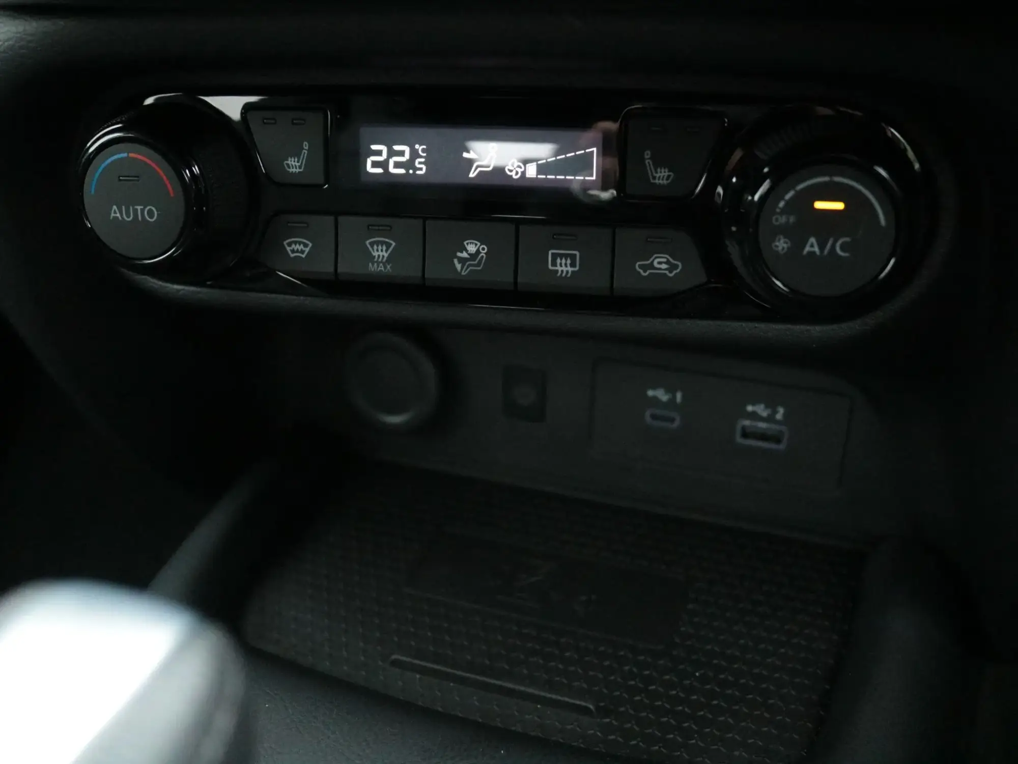 Nissan Juke Hybrid Image 22 Nissan Juke Hybrid Image 22