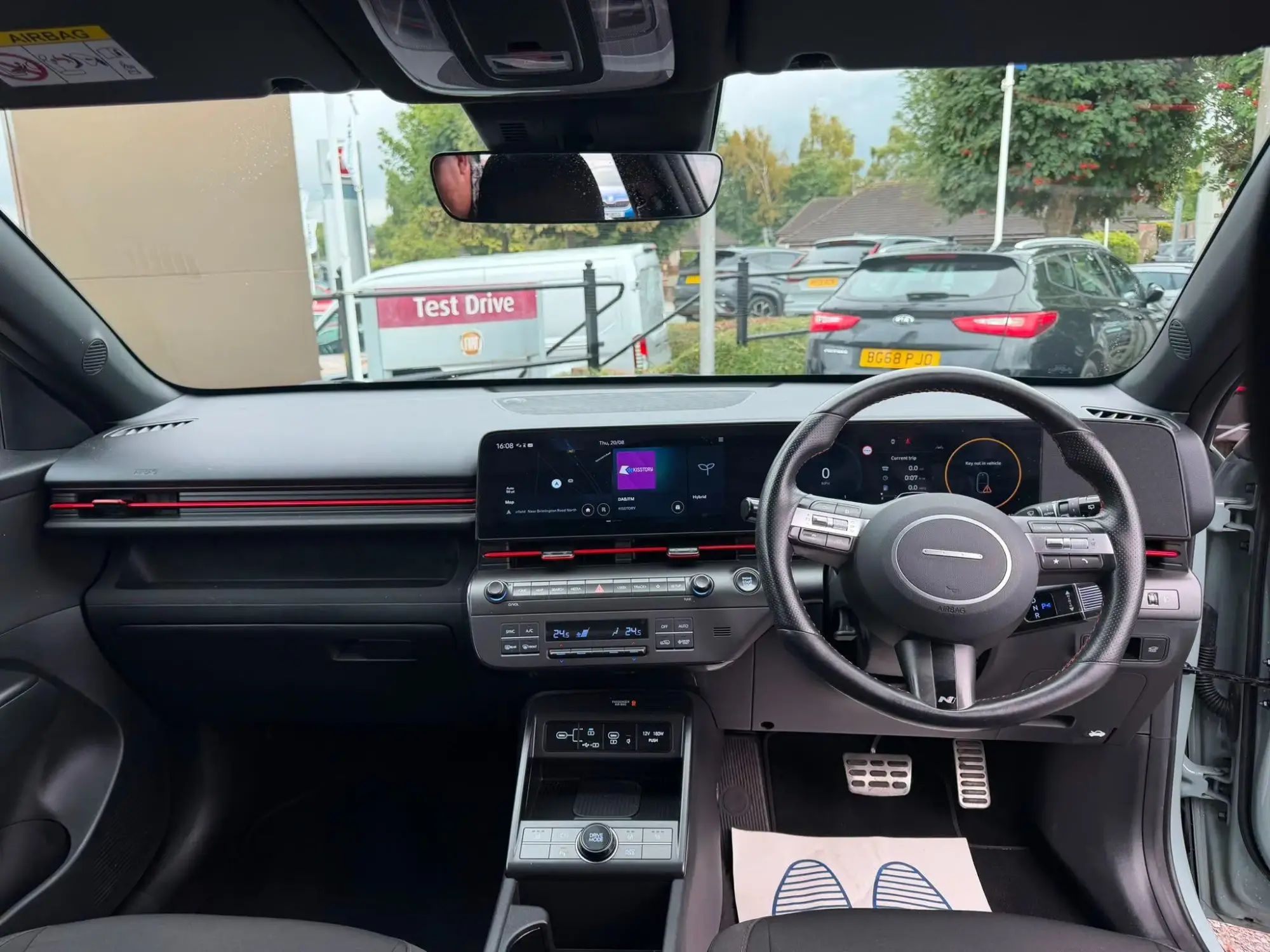Hyundai KONA Image 21