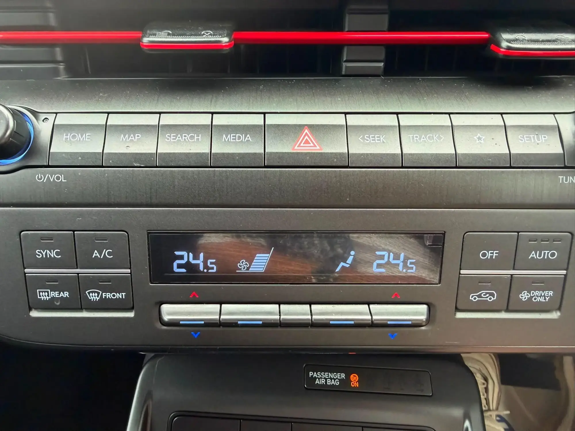Hyundai KONA Image 26
