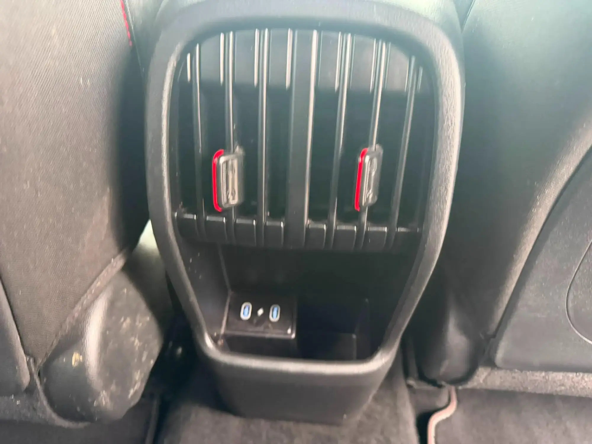 Hyundai KONA Image 29