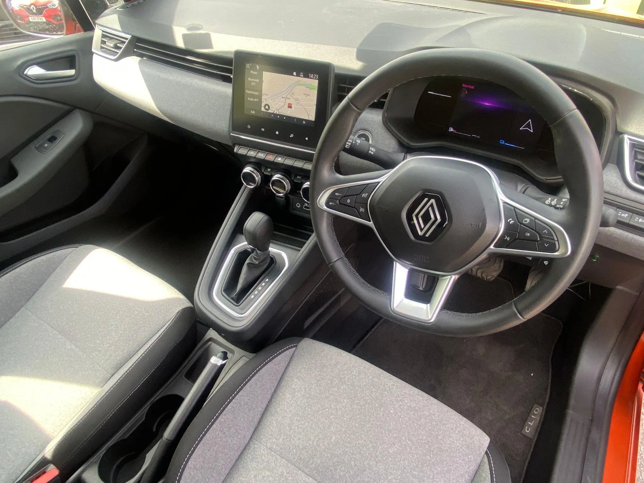 Renault Clio E-Tech Renault Clio E-Tech