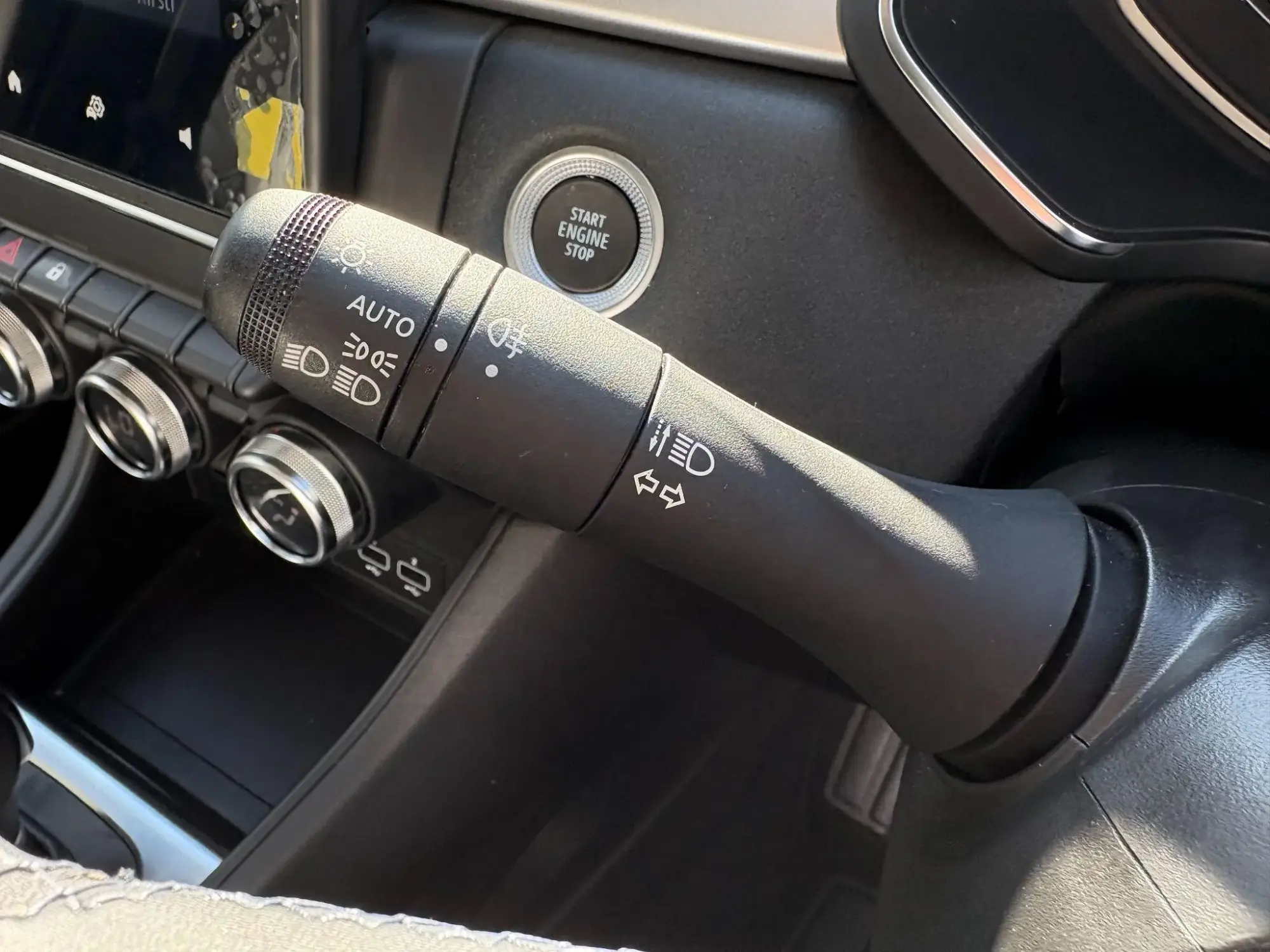 Renault Captur E-Tech Image 17