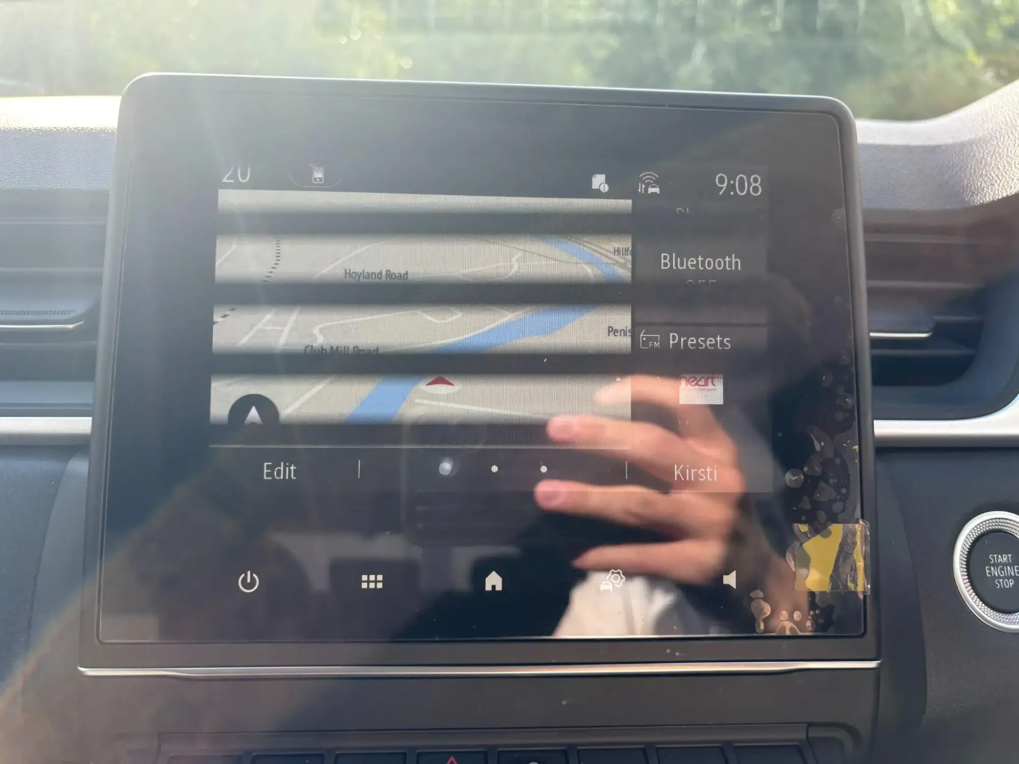 Renault Captur E-Tech Image 19