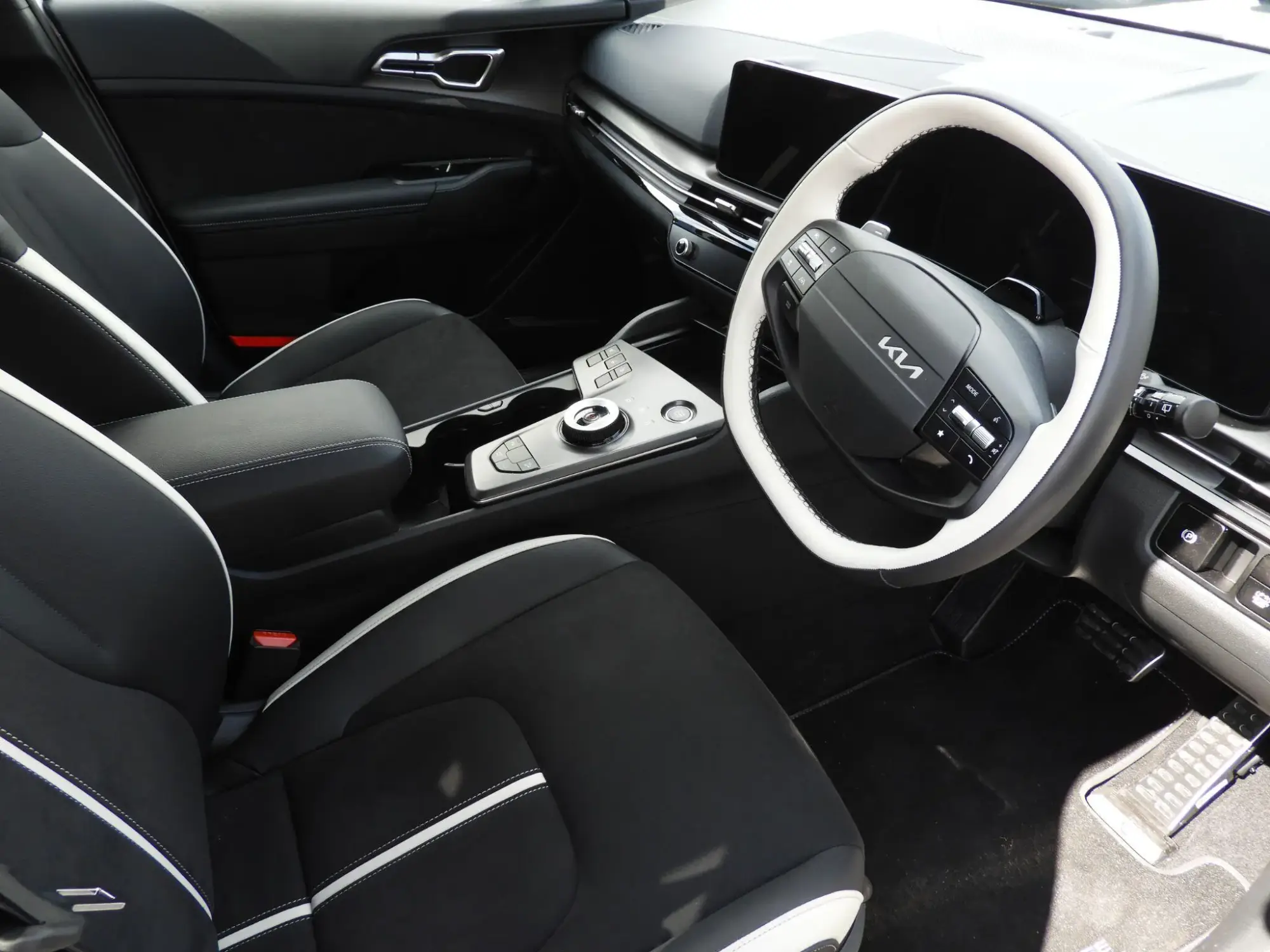 Kia Sportage Image 14
