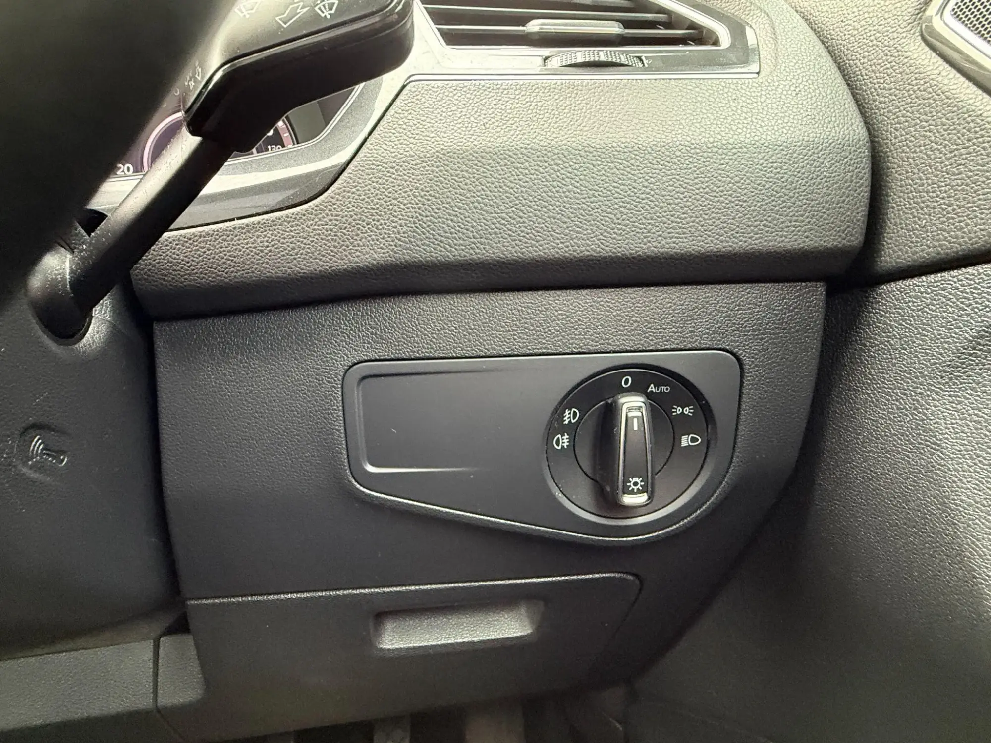 Volkswagen Tiguan Image 18