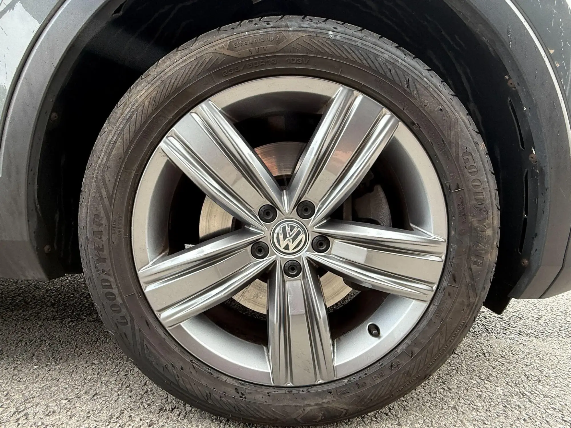 Volkswagen Tiguan Image 23