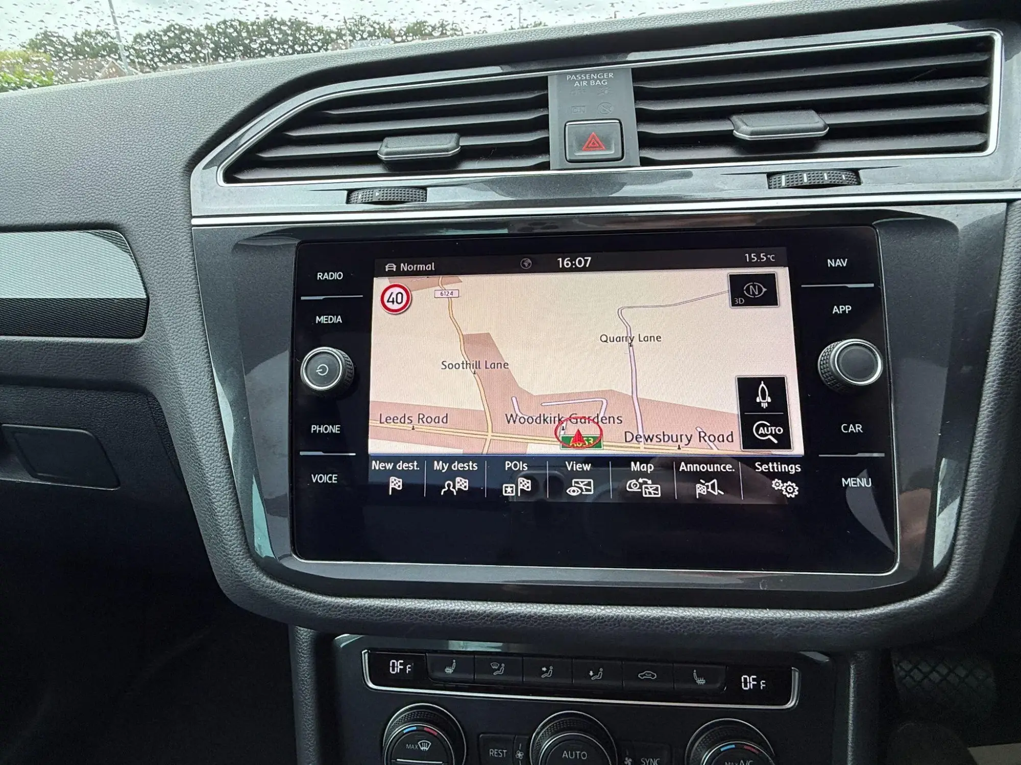 Volkswagen Tiguan Image 24