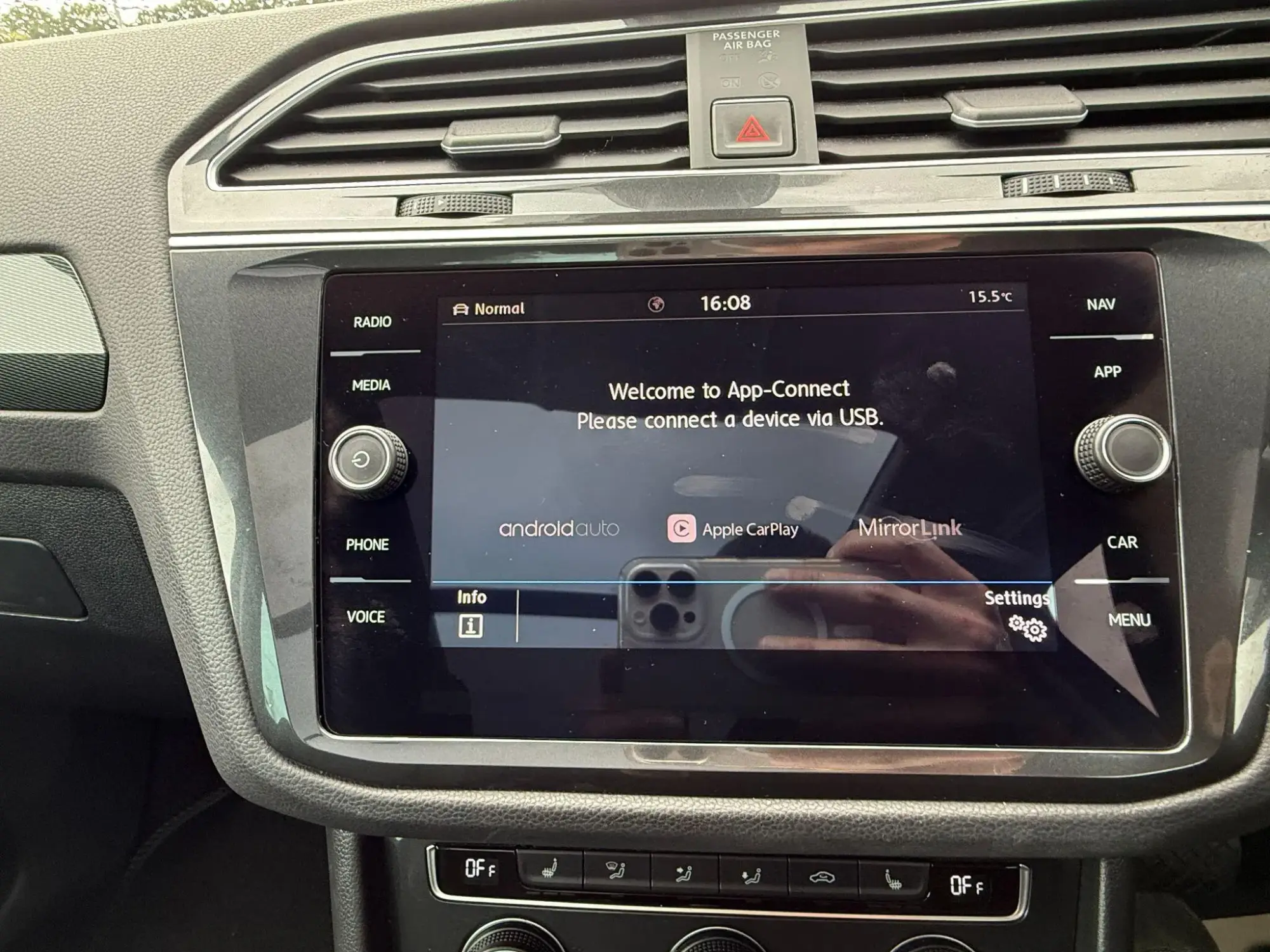 Volkswagen Tiguan Image 25