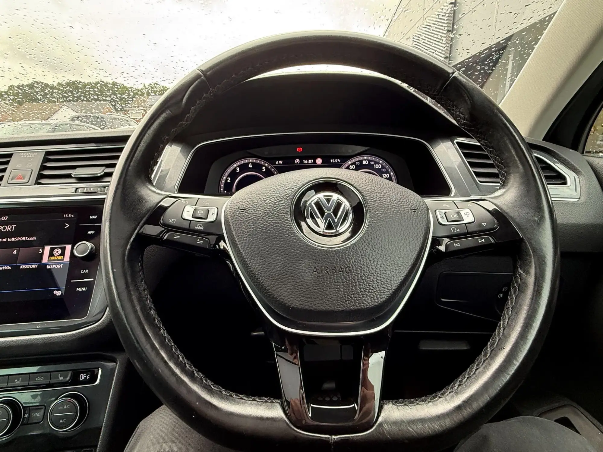 Volkswagen Tiguan Image 30