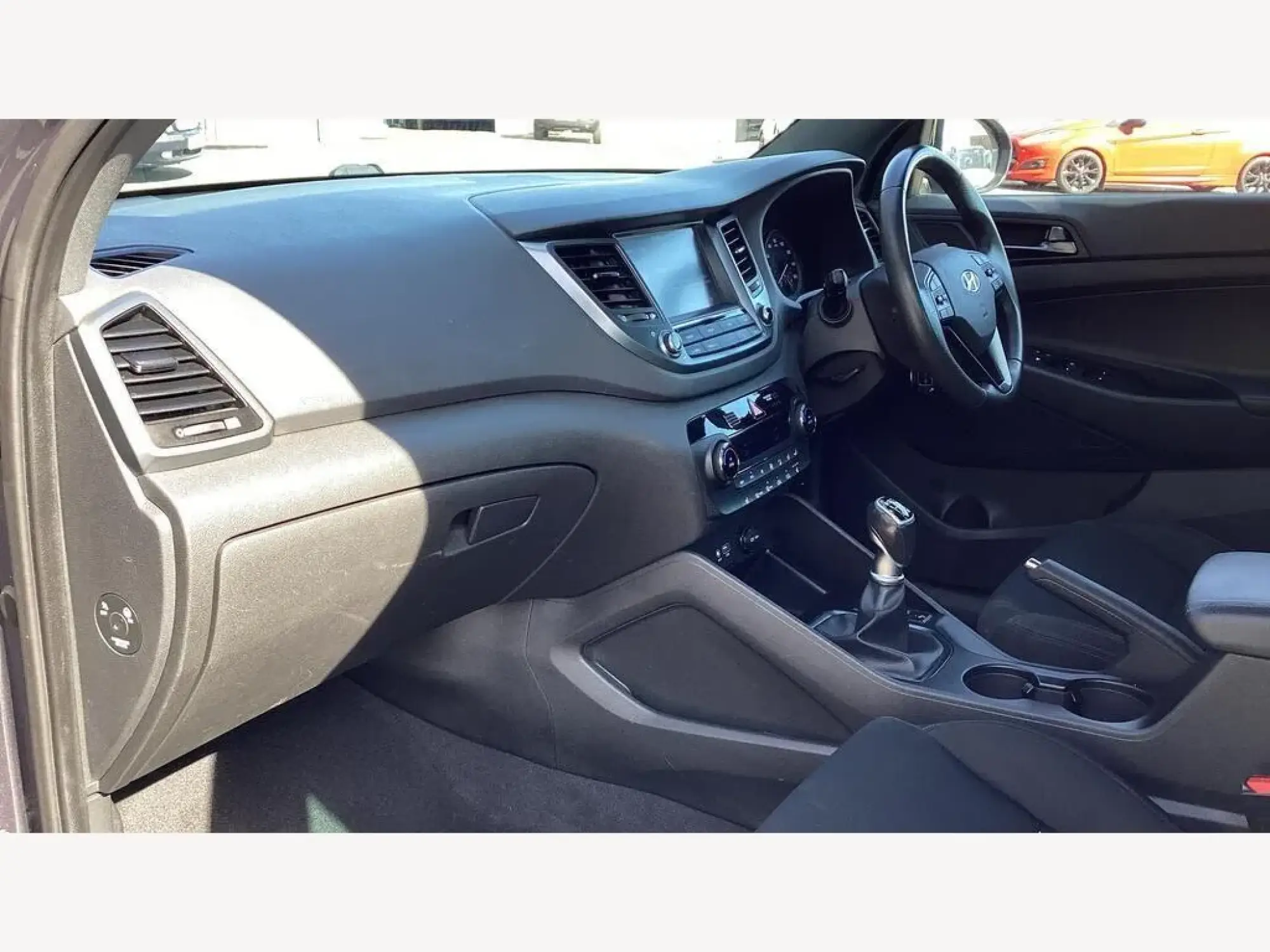 Hyundai TUCSON Image 8