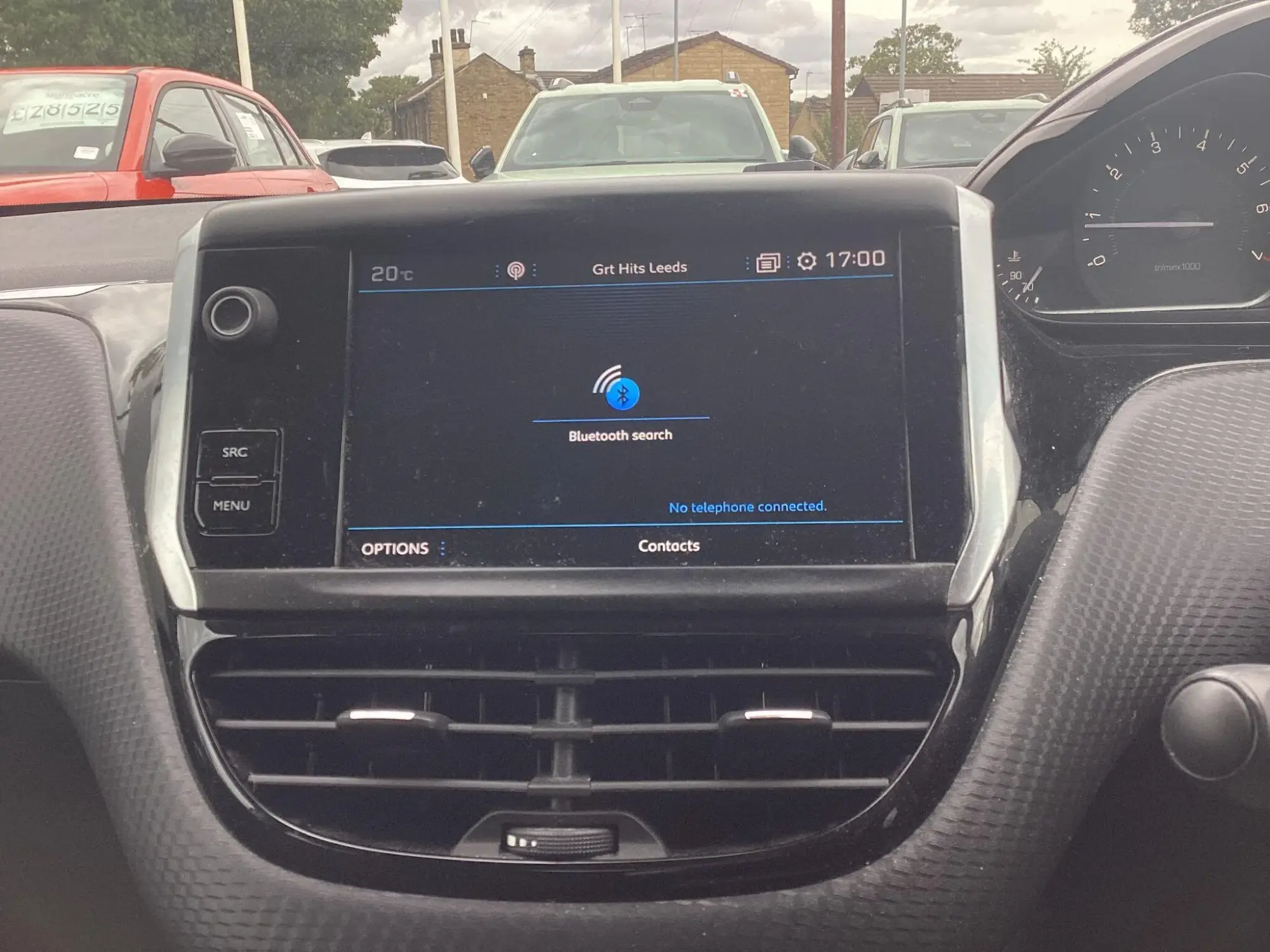 Peugeot 208 Image 18