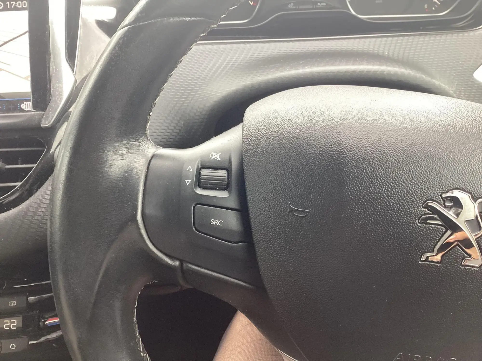 Peugeot 208 Image 22