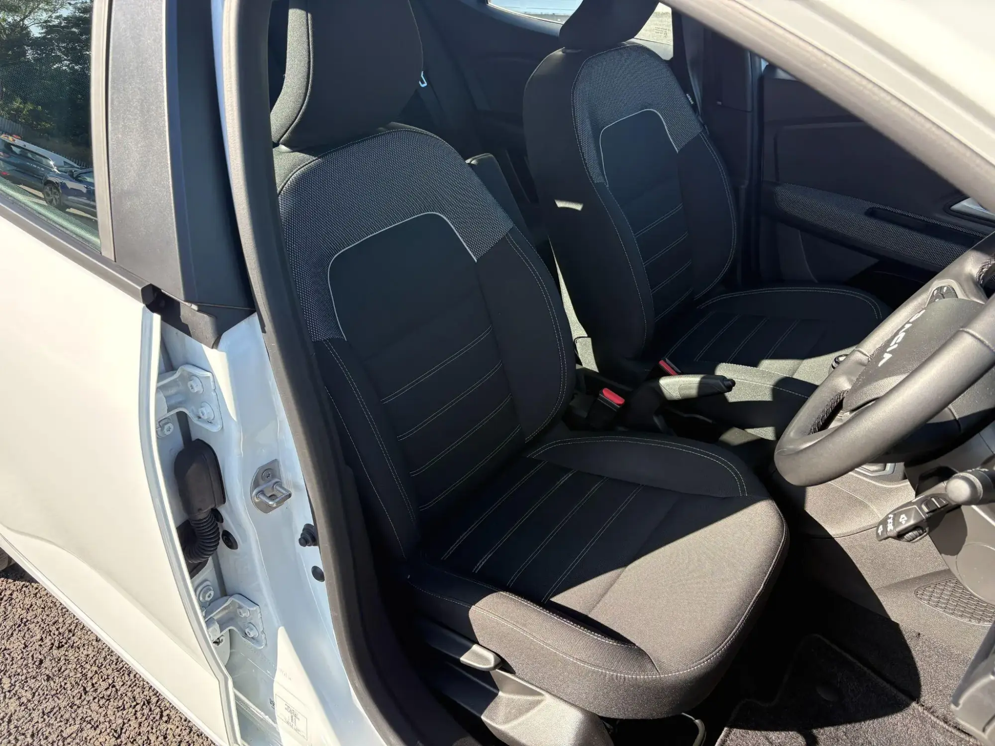 Dacia Sandero Image 10 Dacia Sandero Image 10