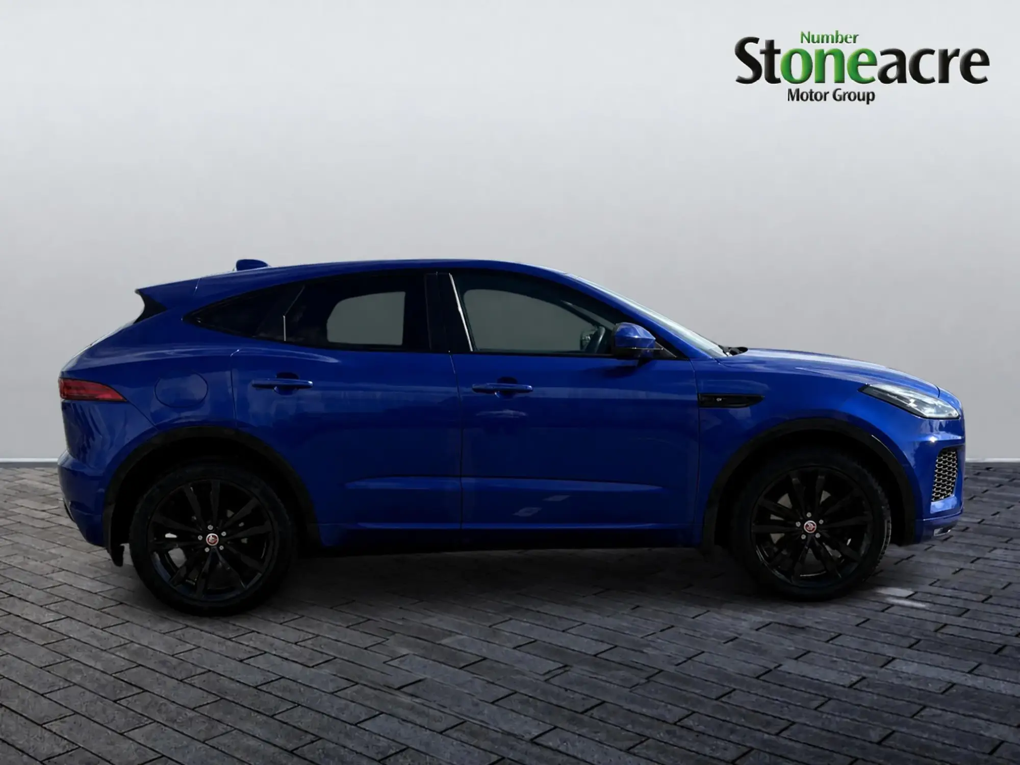 Jaguar E-Pace Image 7