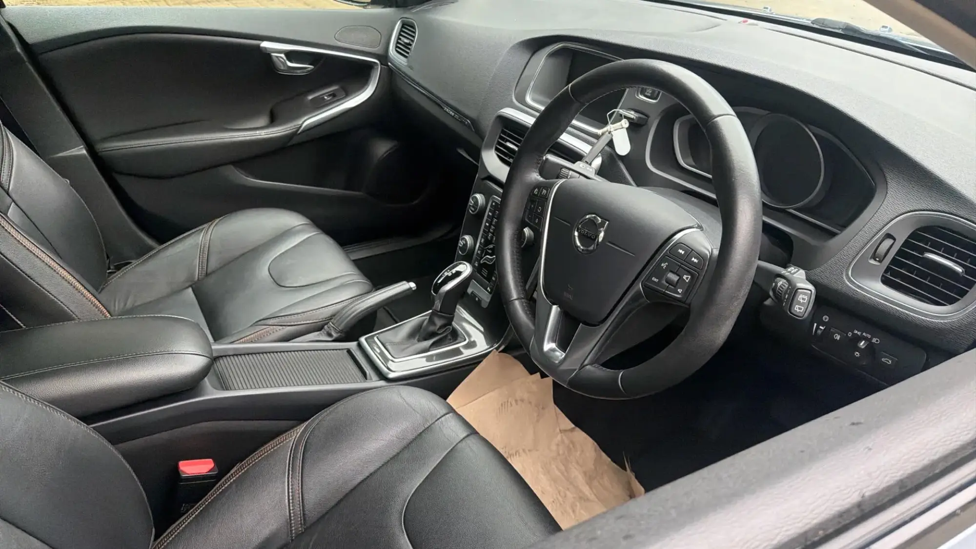 Volvo V40 Cross Country Image 4 Volvo V40 Cross Country Image 4