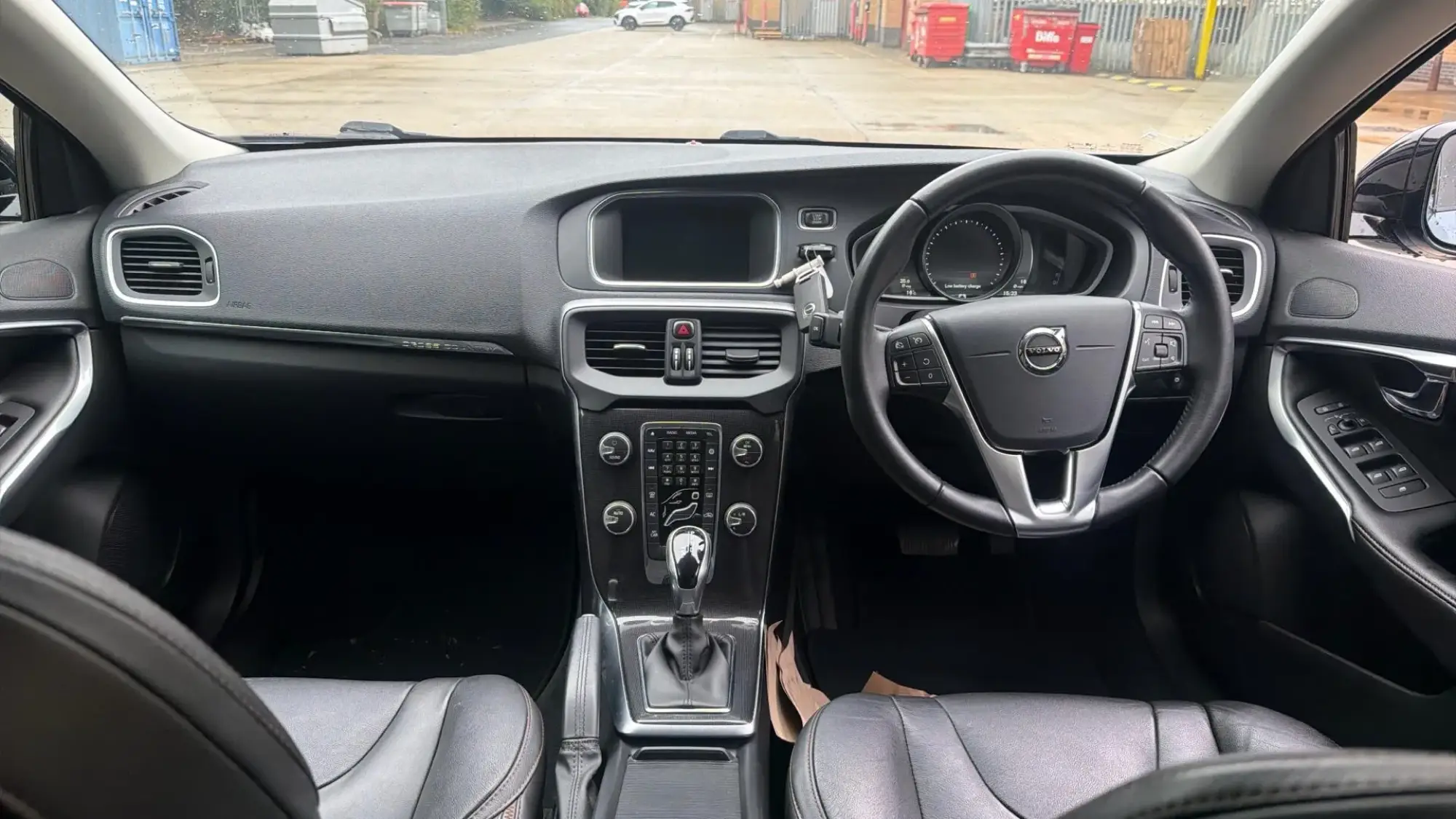 Volvo V40 Cross Country Image 5 Volvo V40 Cross Country Image 5