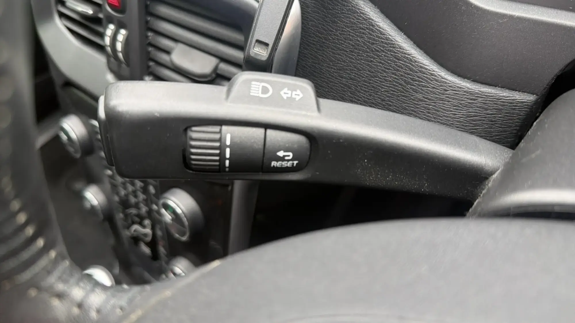Volvo V40 Cross Country Image 20 Volvo V40 Cross Country Image 20