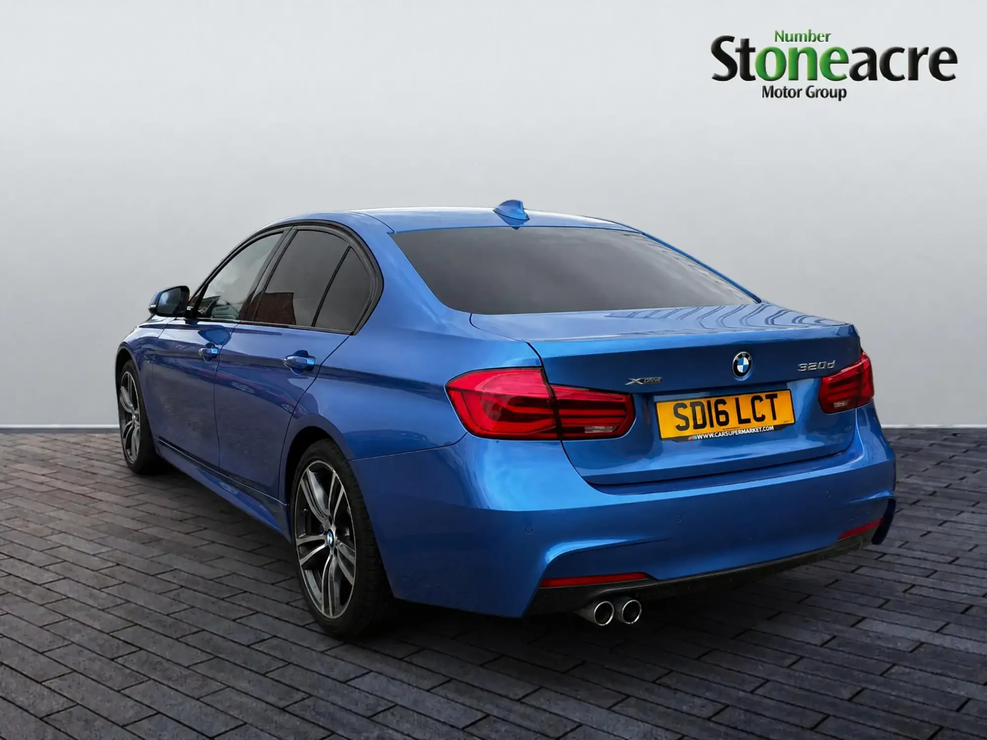BMW 3 Series Image 4