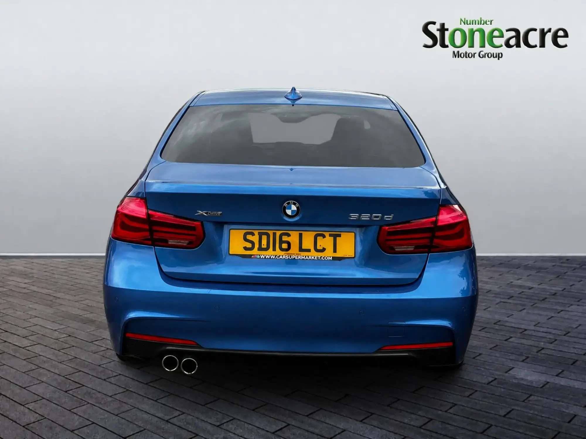 BMW 3 Series Image 6