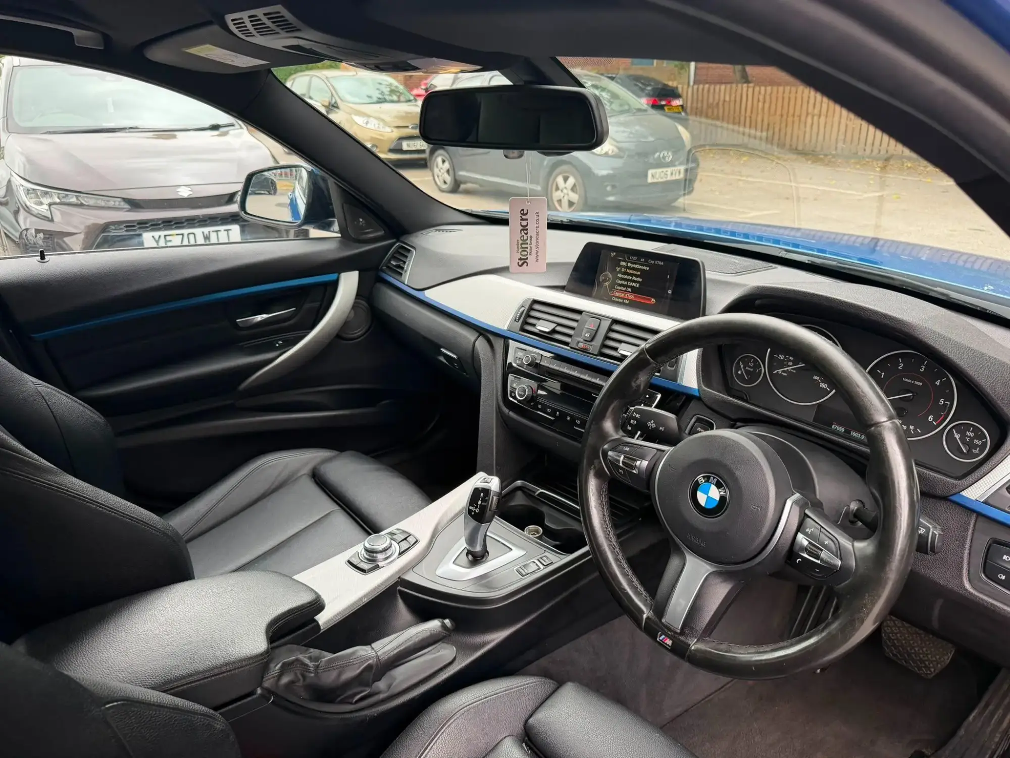BMW 3 Series Image 9