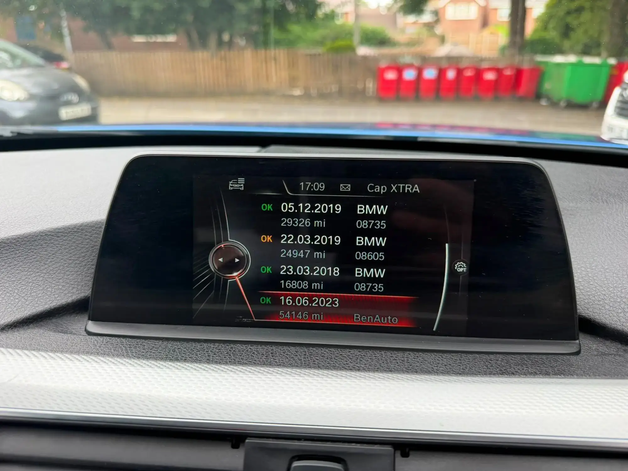 BMW 3 Series Image 26