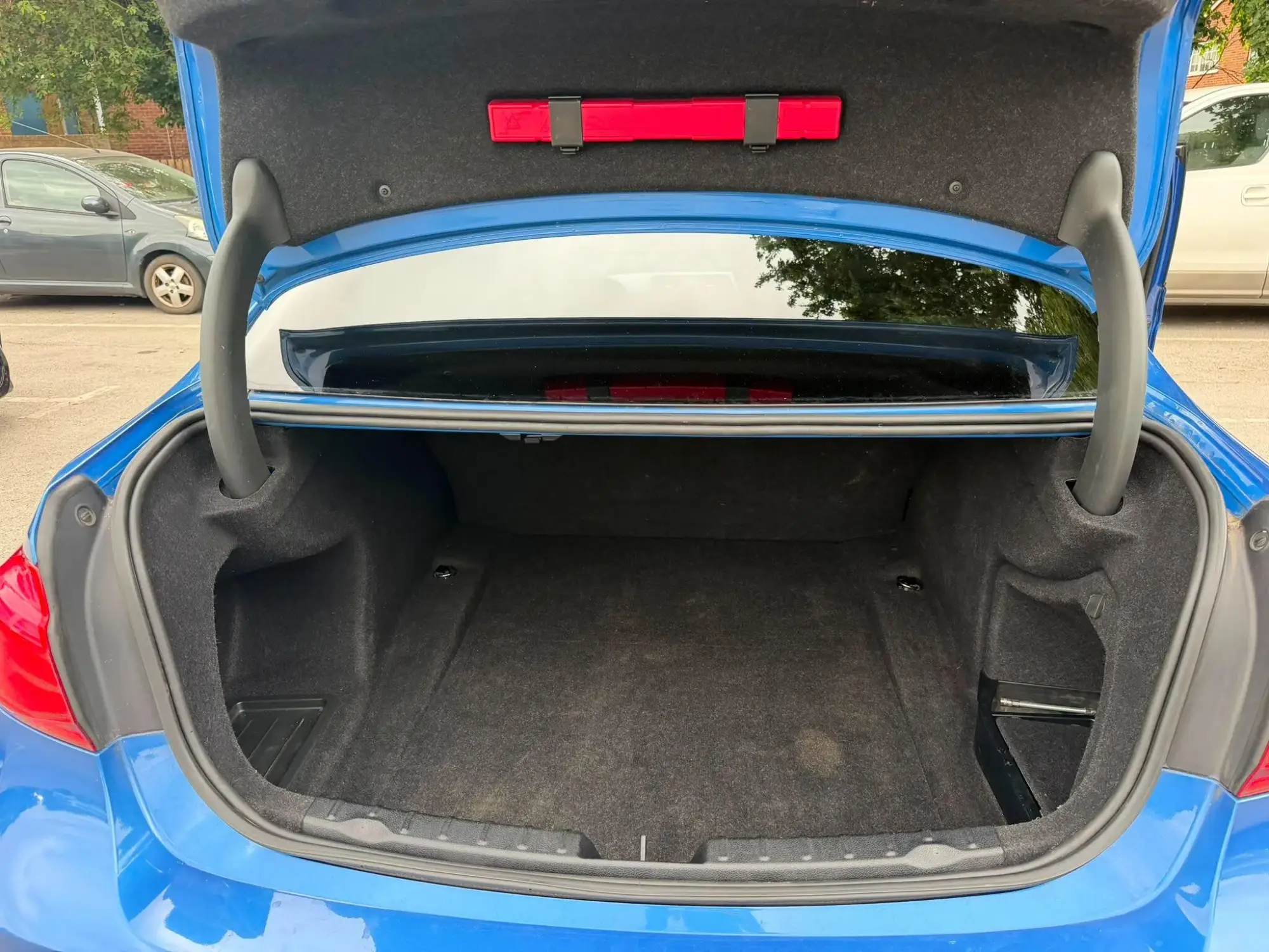 BMW 3 Series Image 30