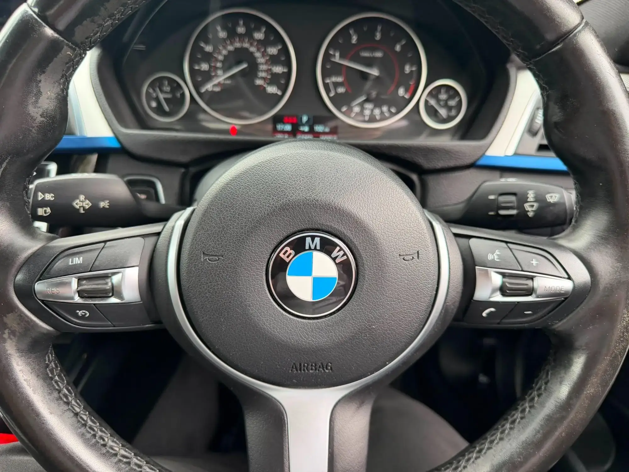 BMW 3 Series Image 31