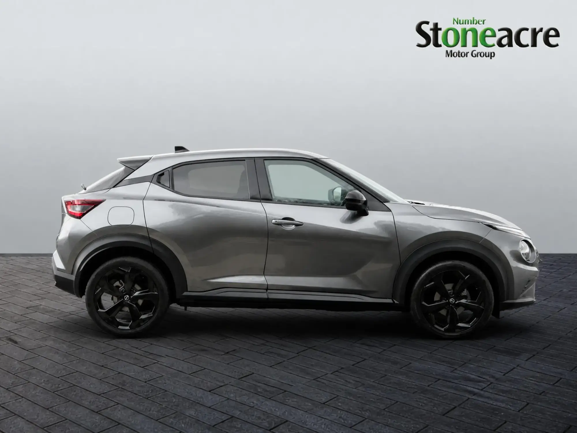 Nissan Juke Hybrid Image 2 Nissan Juke Hybrid Image 2