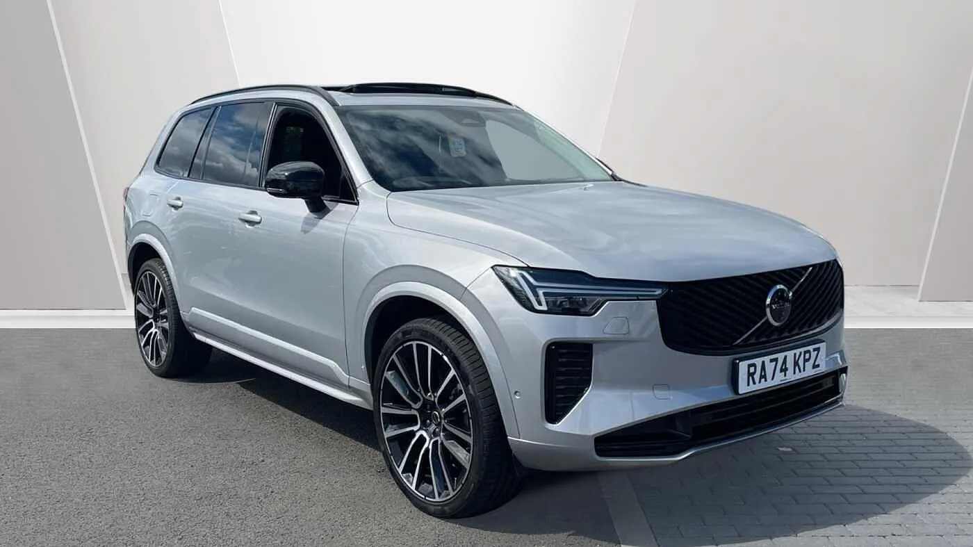 Volvo XC90 listing photo