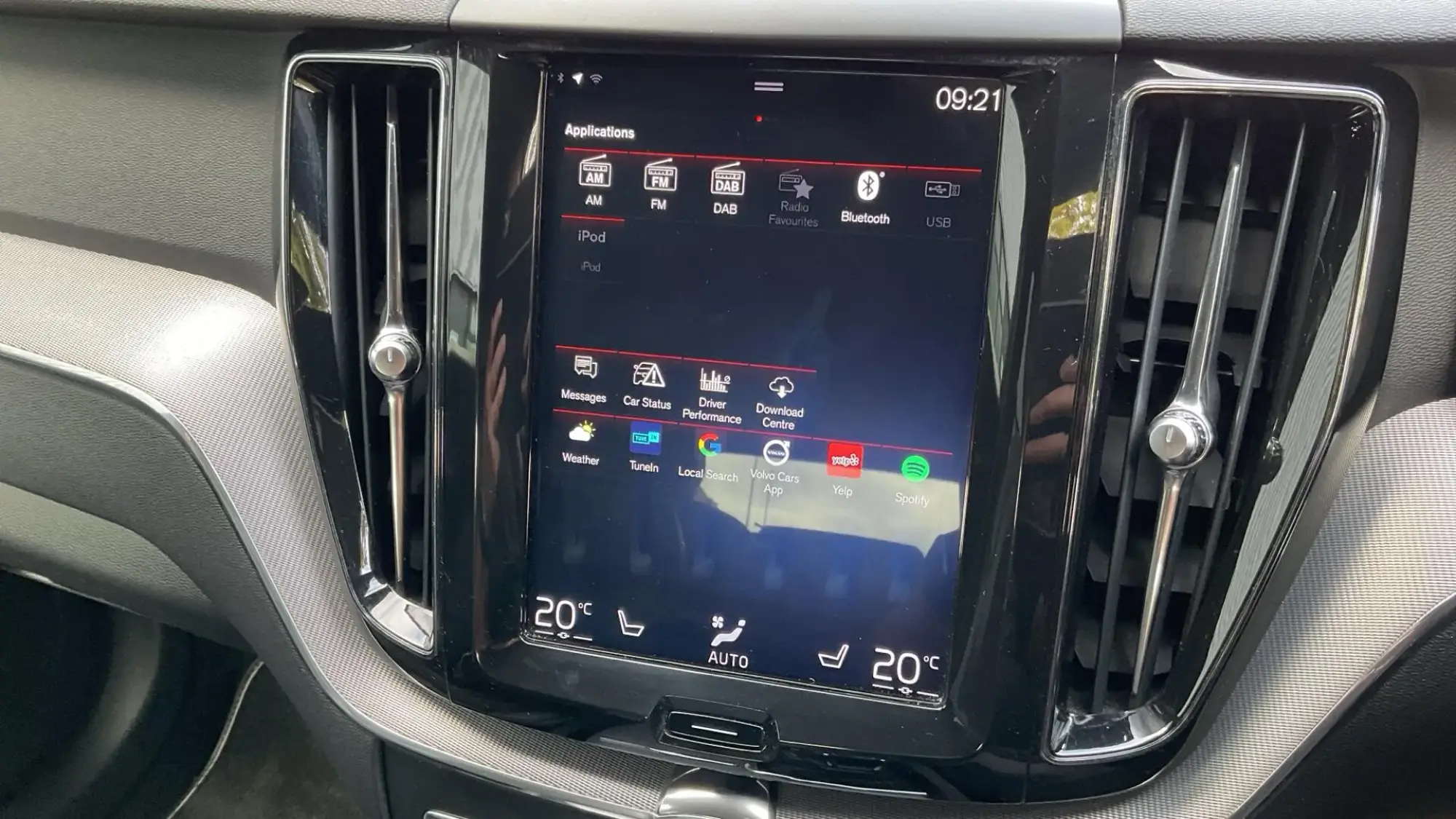 Volvo XC60 Image 12