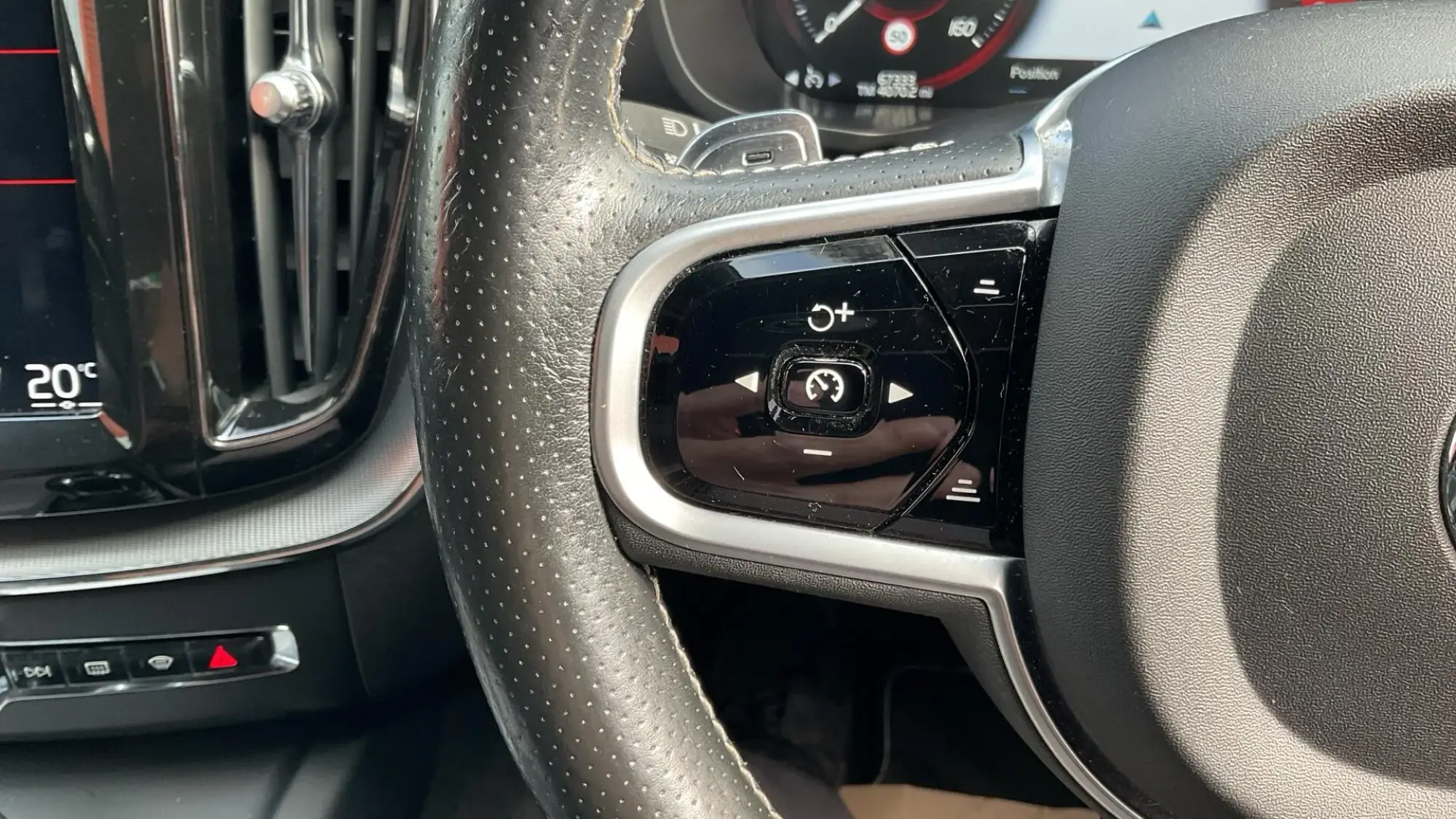 Volvo XC60 Image 21