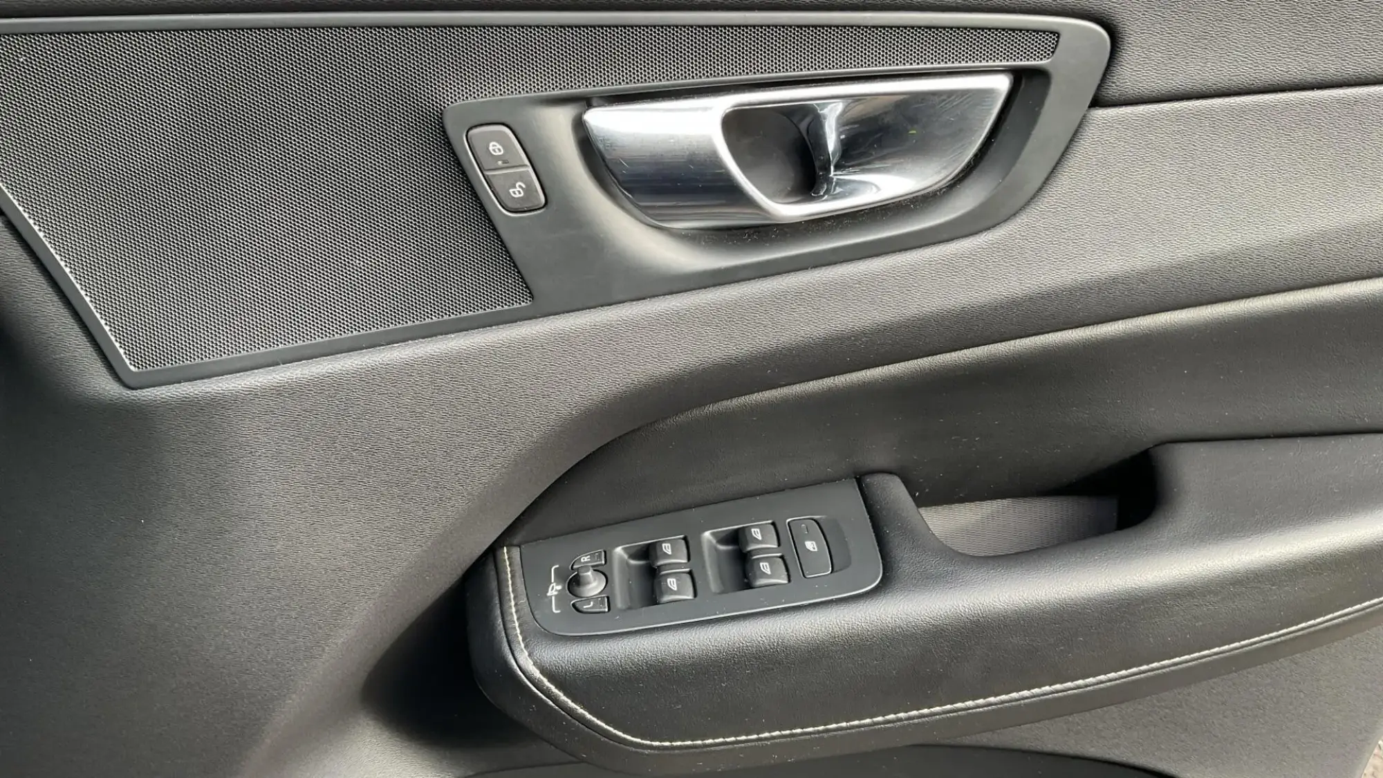 Volvo XC60 Image 29