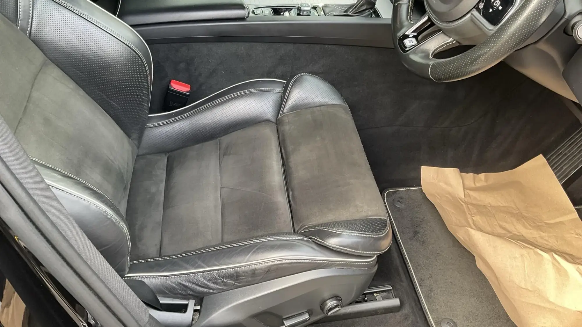 Volvo XC60 Image 30