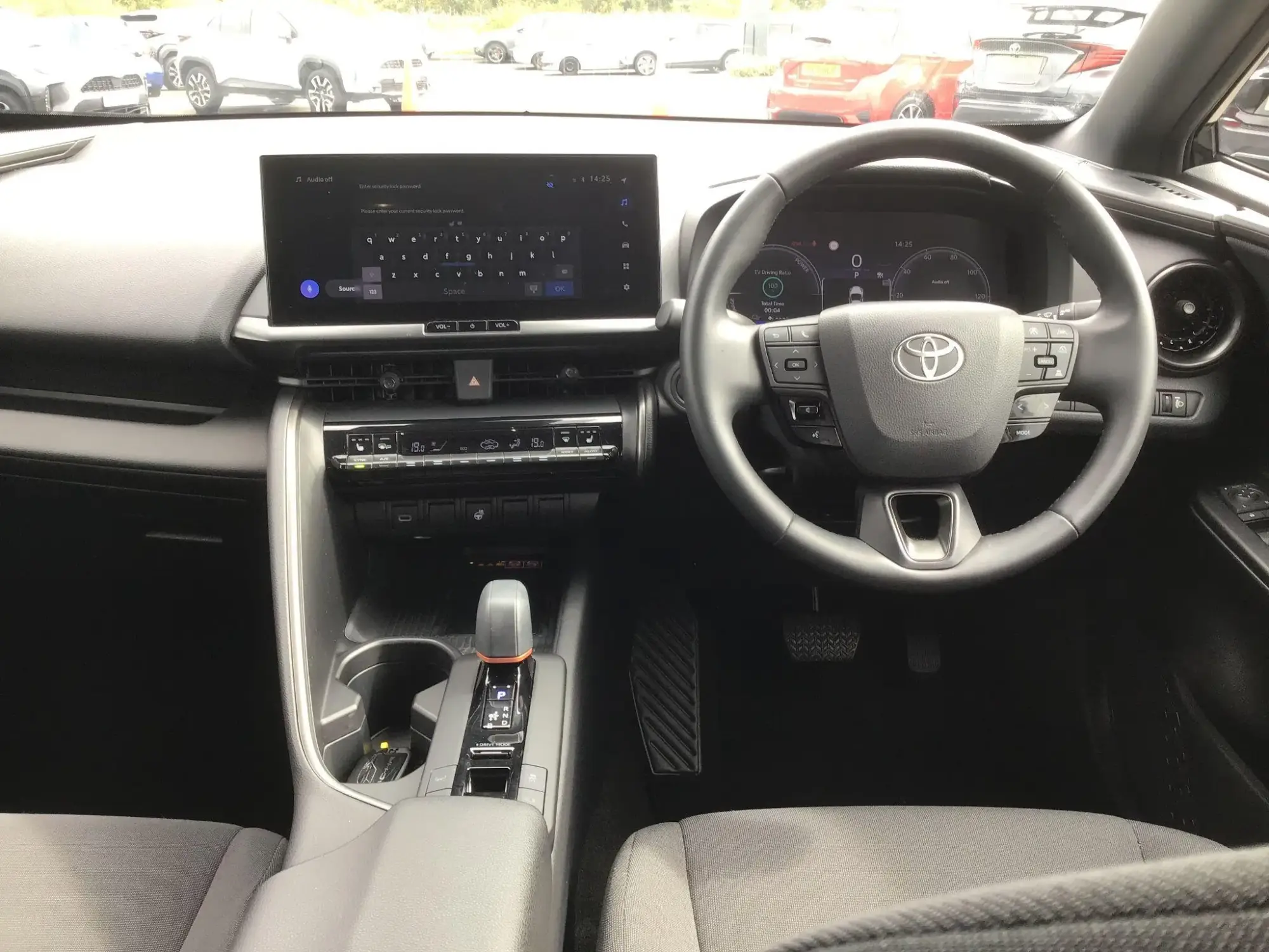 Toyota C-HR Plug-in Hybrid Image 6