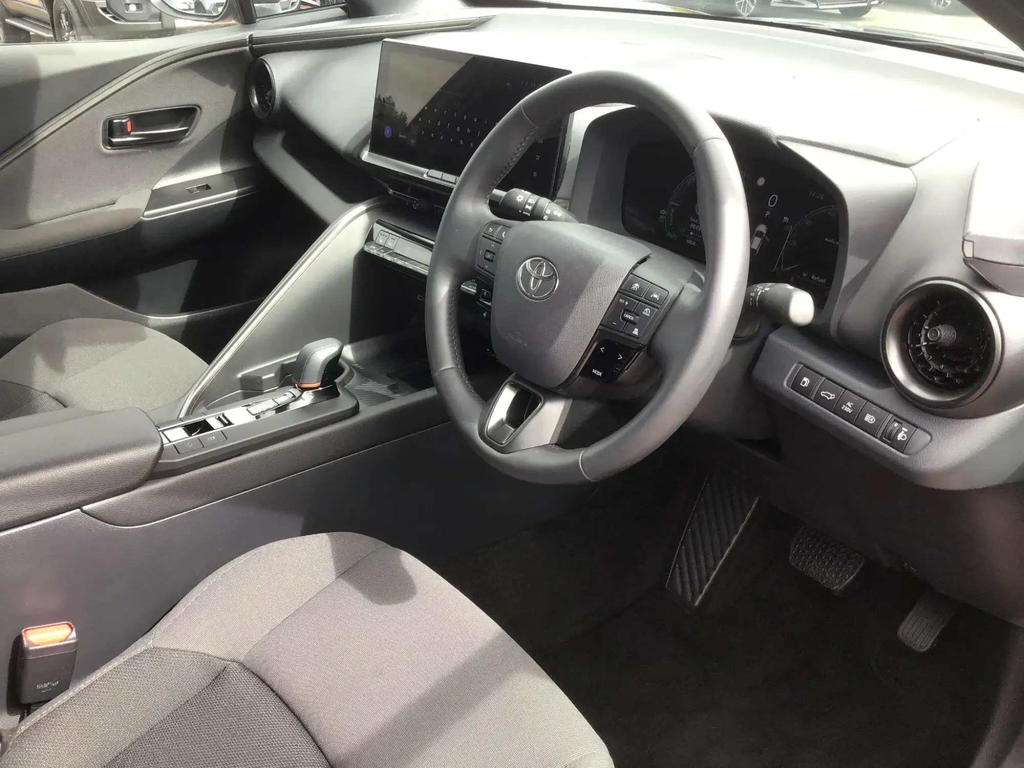 Toyota C-HR Plug-in Hybrid Image 7