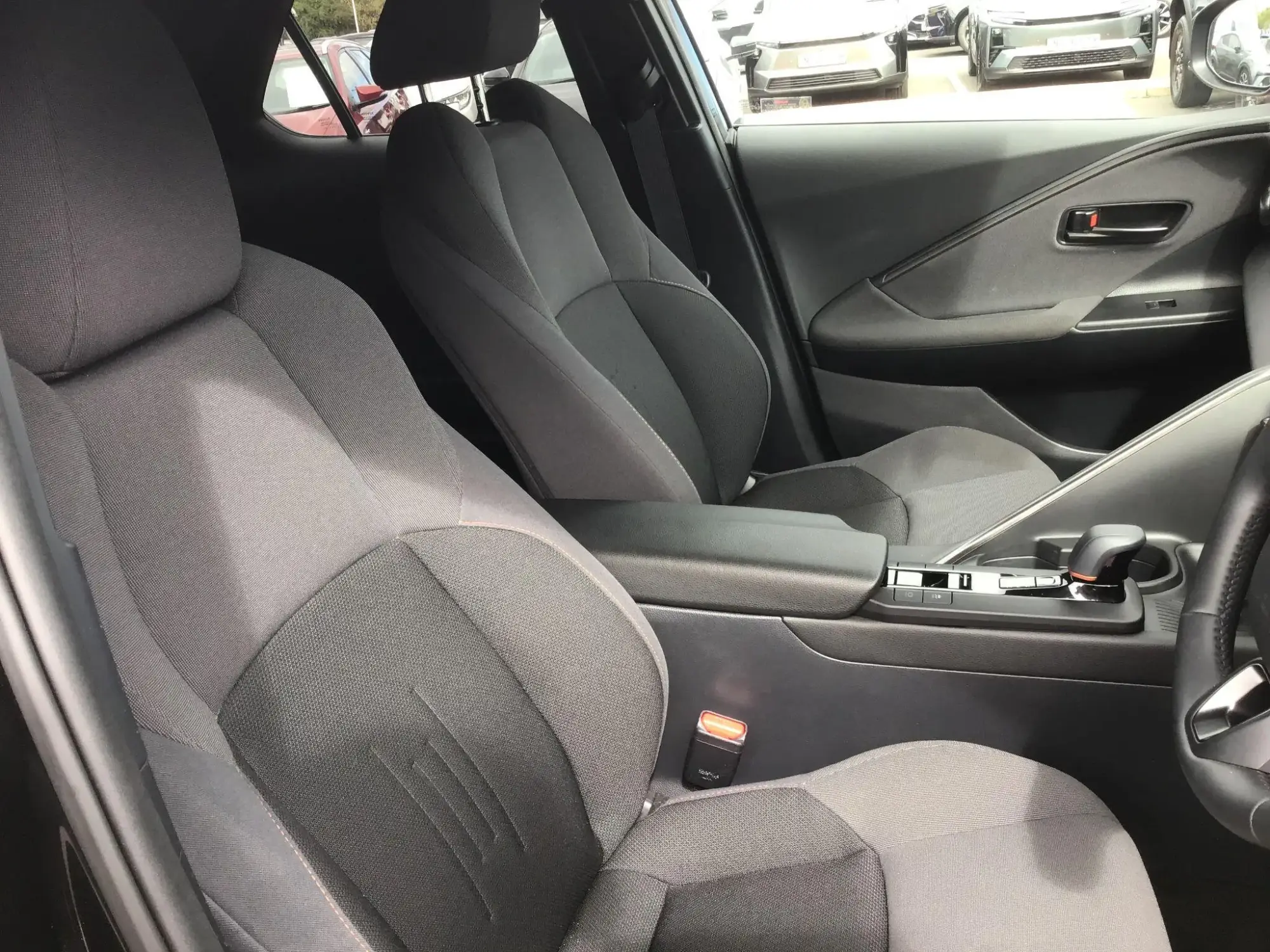 Toyota C-HR Plug-in Hybrid Image 12