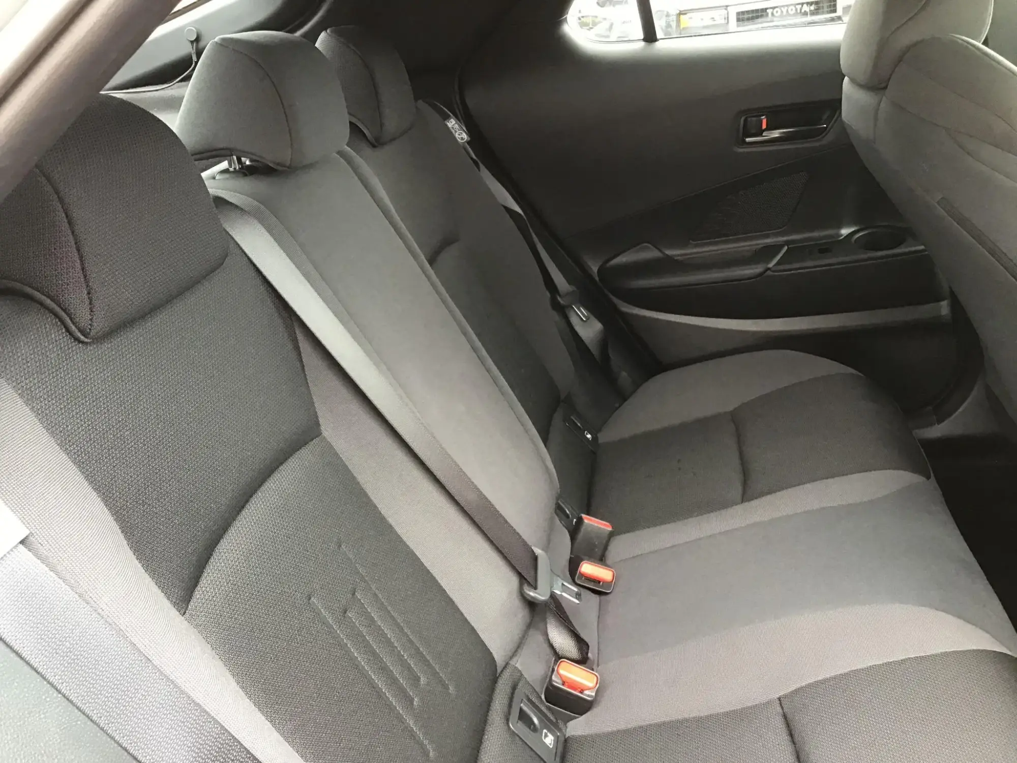 Toyota C-HR Plug-in Hybrid Image 13