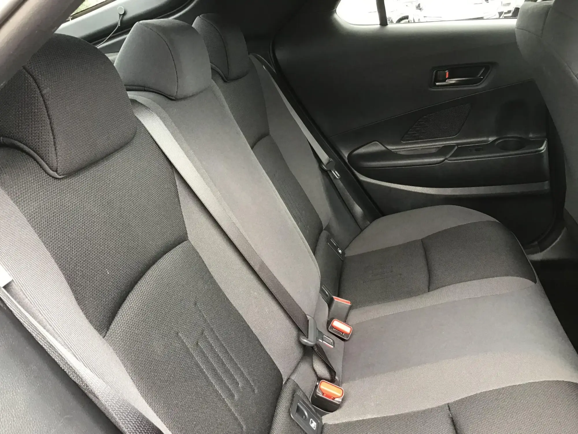 Toyota C-HR Plug-in Hybrid Image 14
